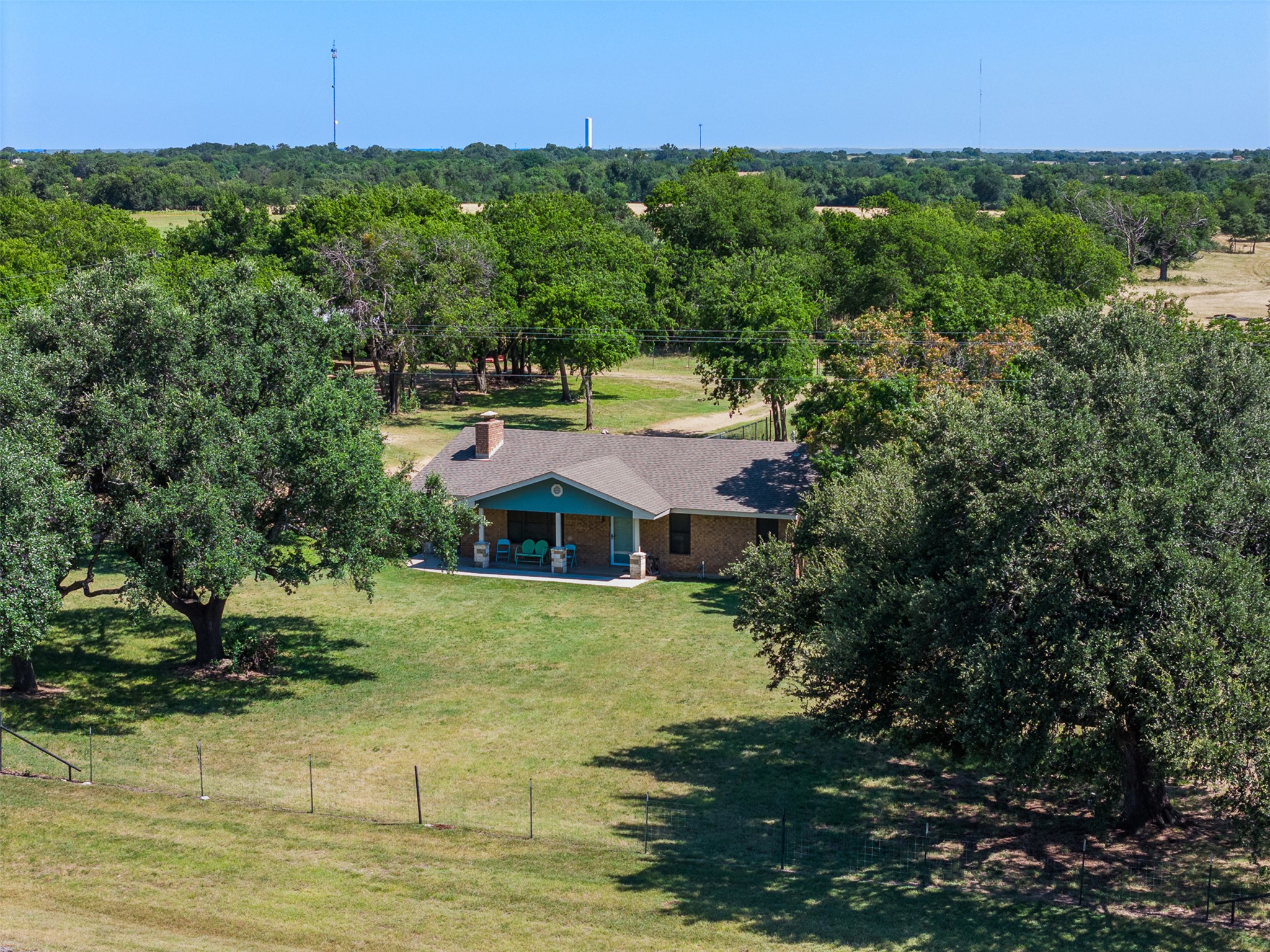 main property photo 3
