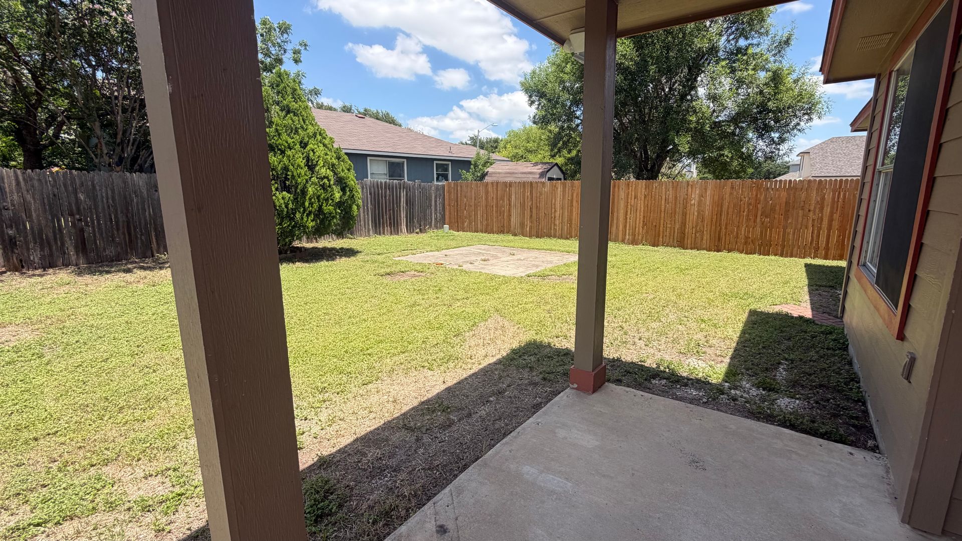 main property photo 12