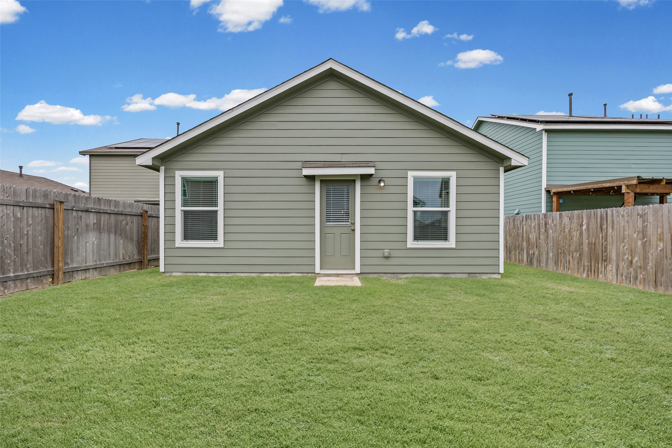 main property photo 23