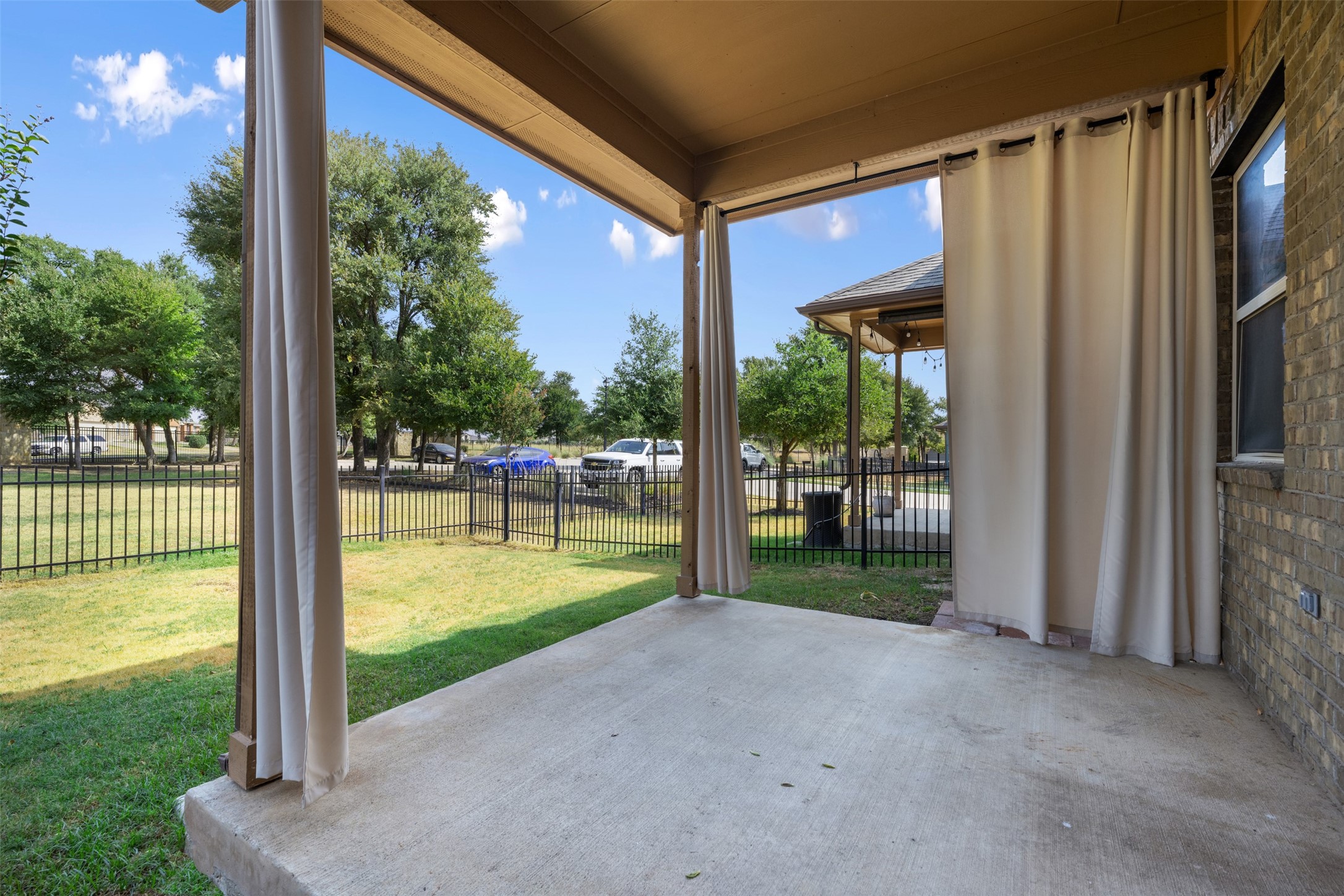 main property photo 26