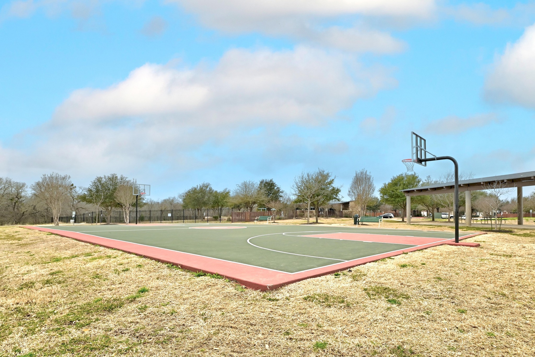 main property photo 29