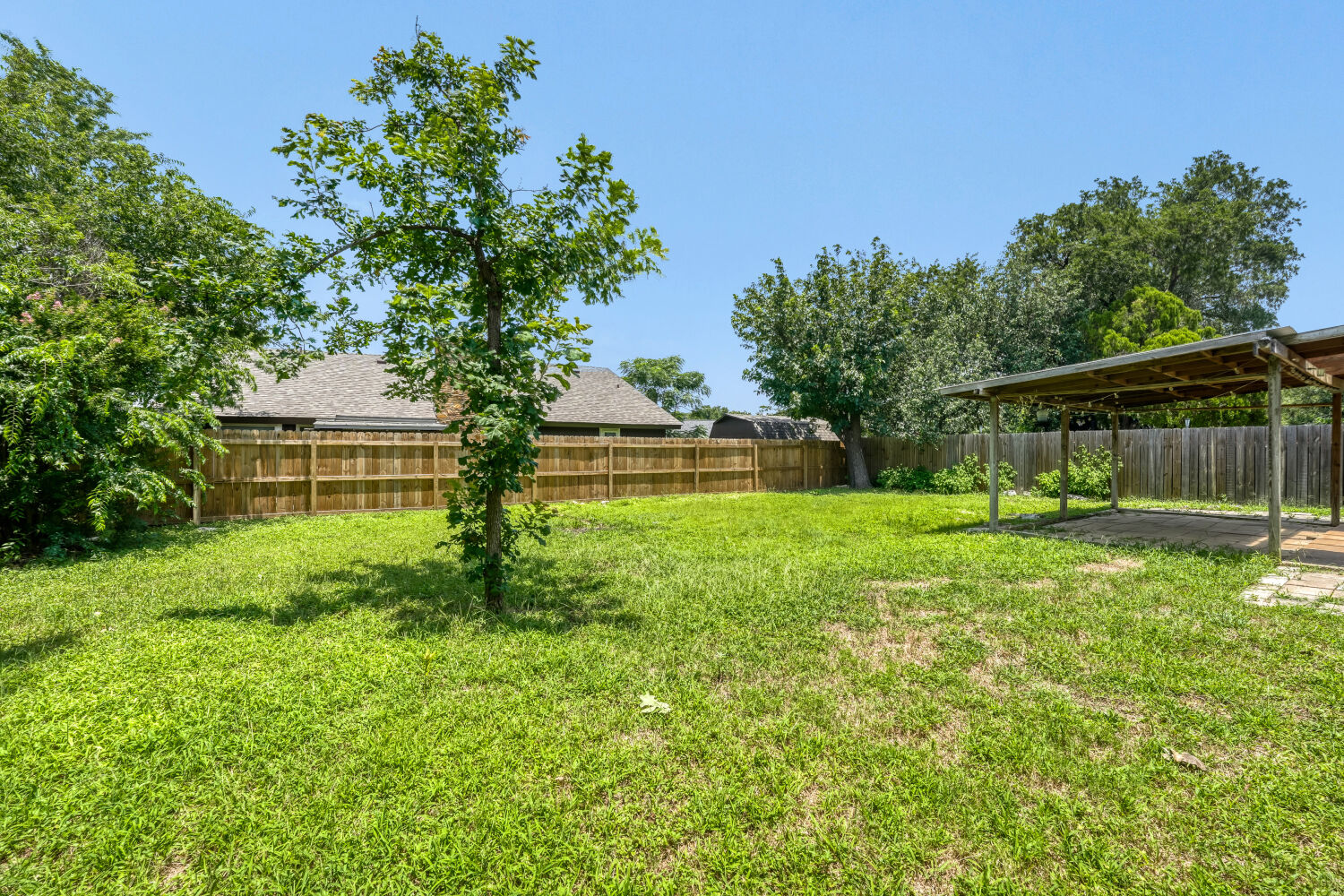 main property photo 24
