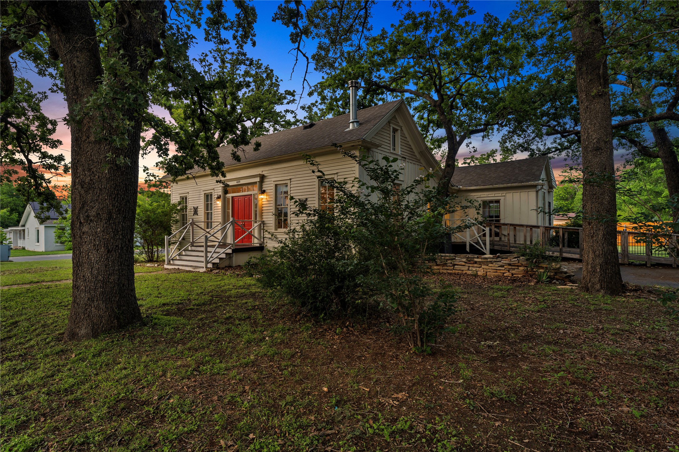 main property photo 2