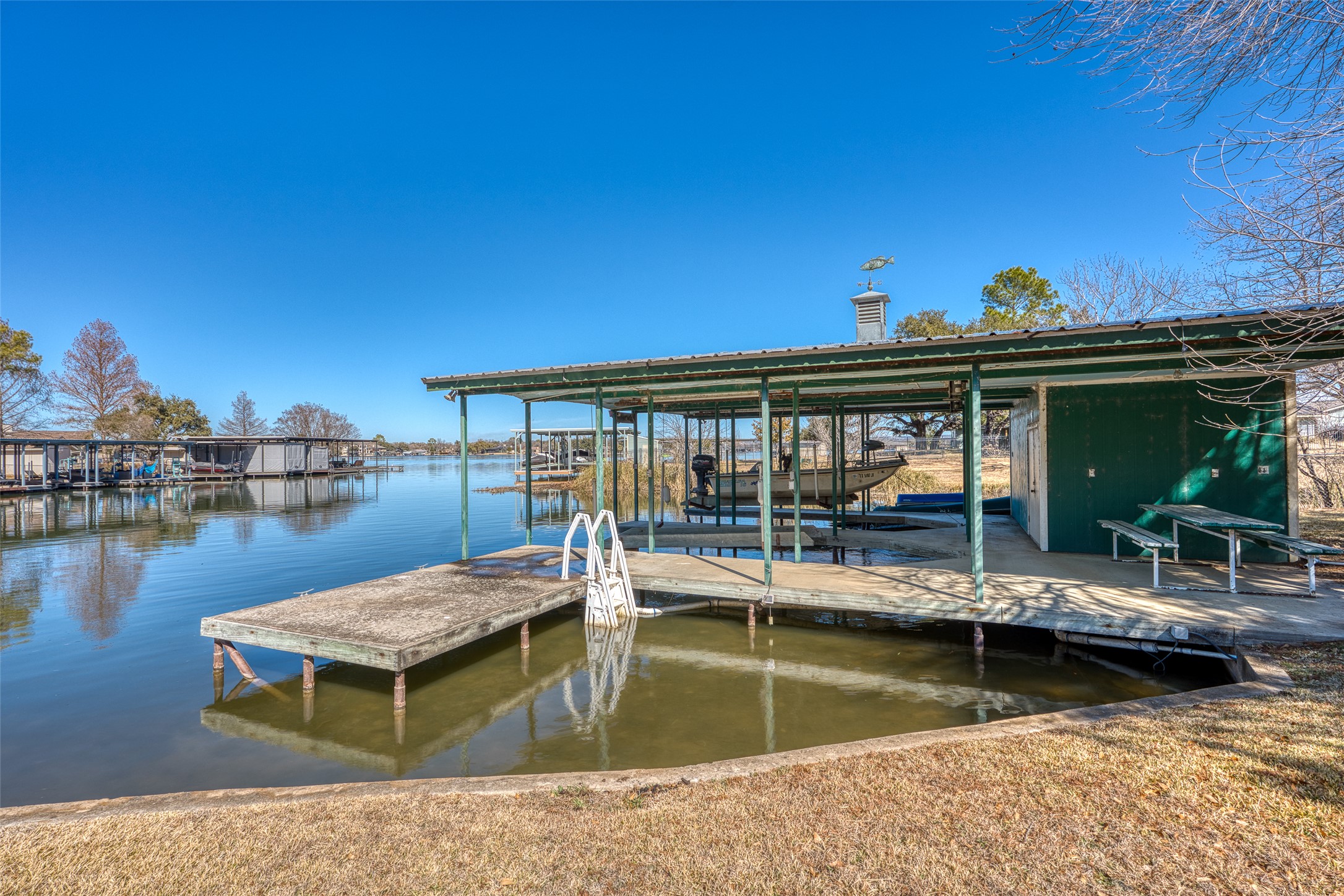 main property photo 5