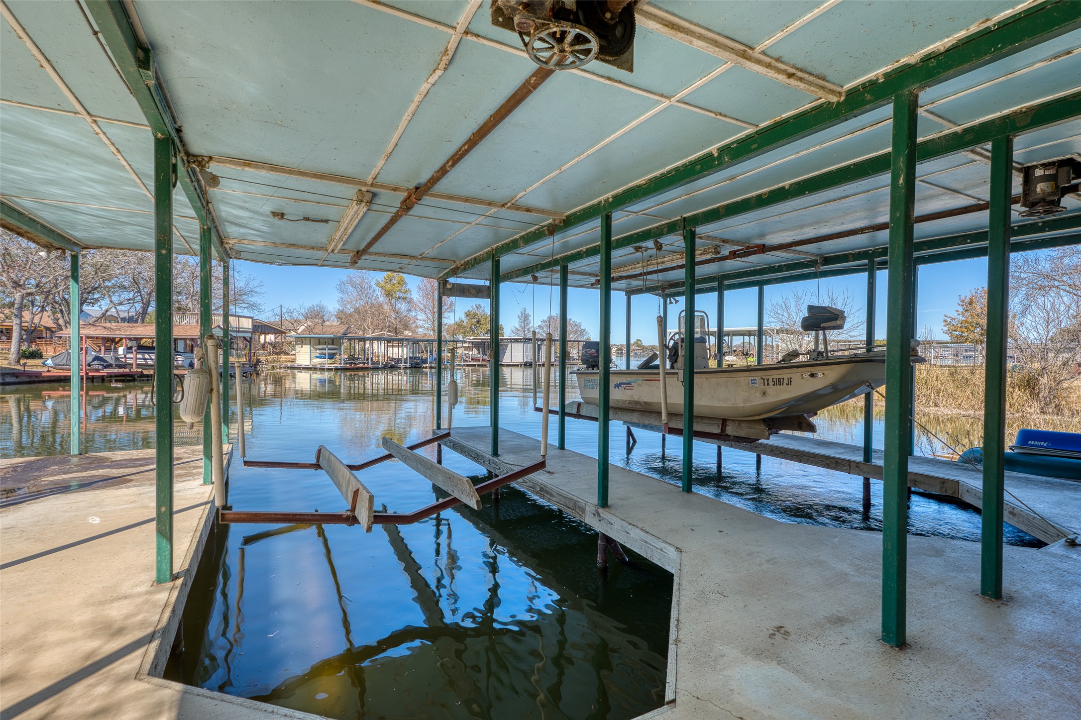 main property photo 6