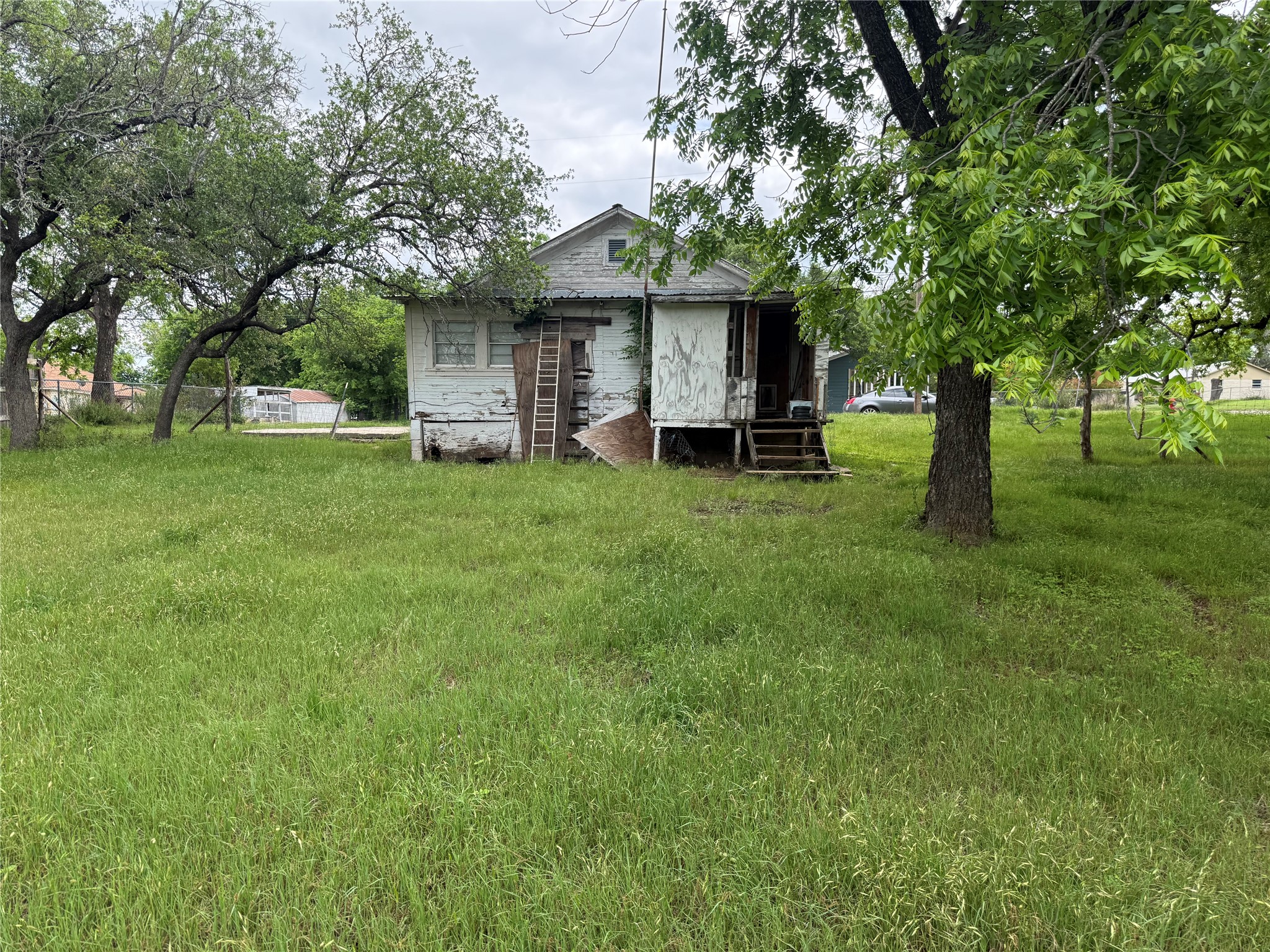 main property photo 6