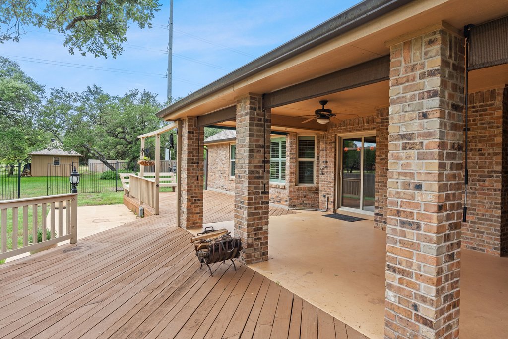main property photo 13