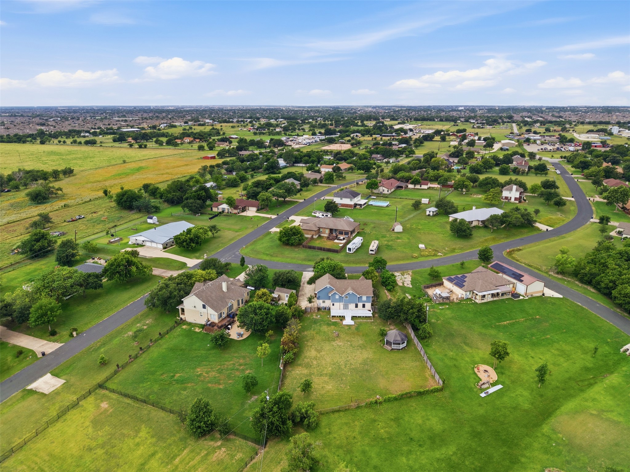 main property photo 34