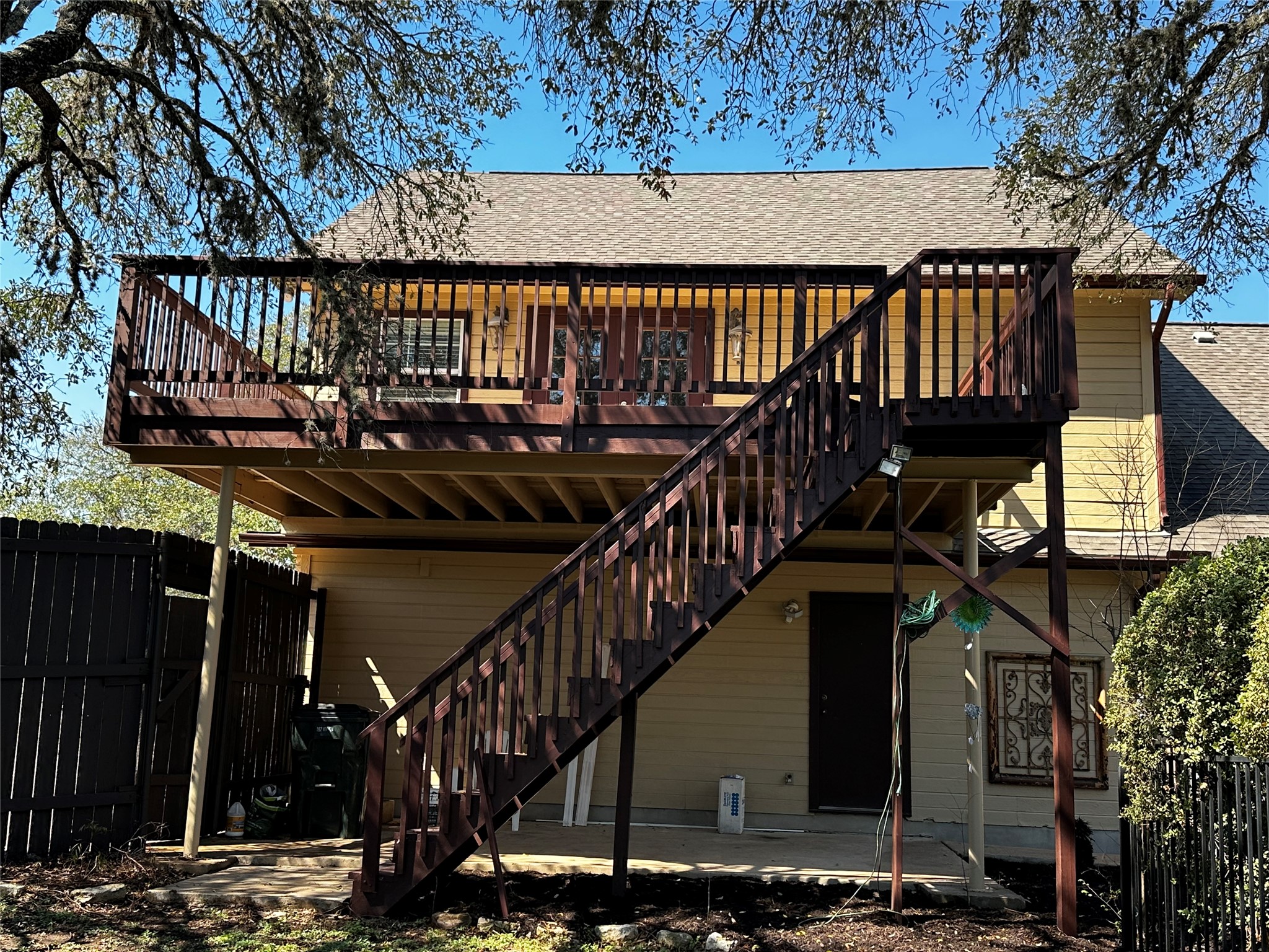 main property photo 30