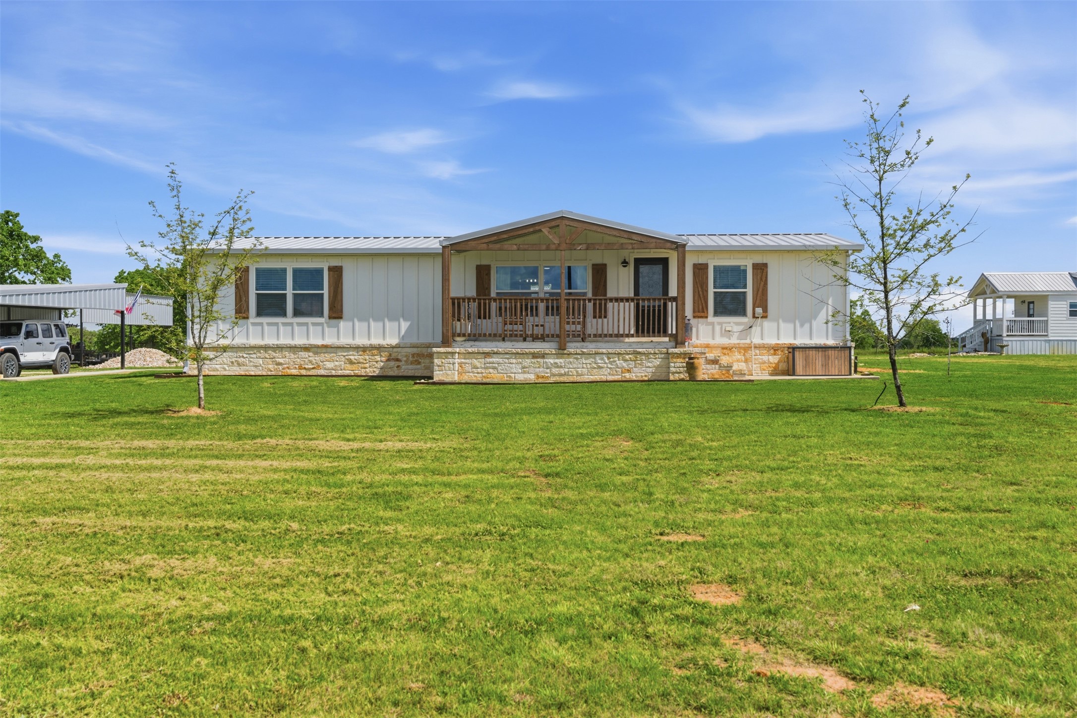 main property photo 3