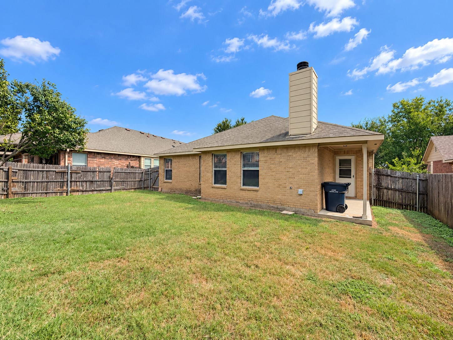 main property photo 17