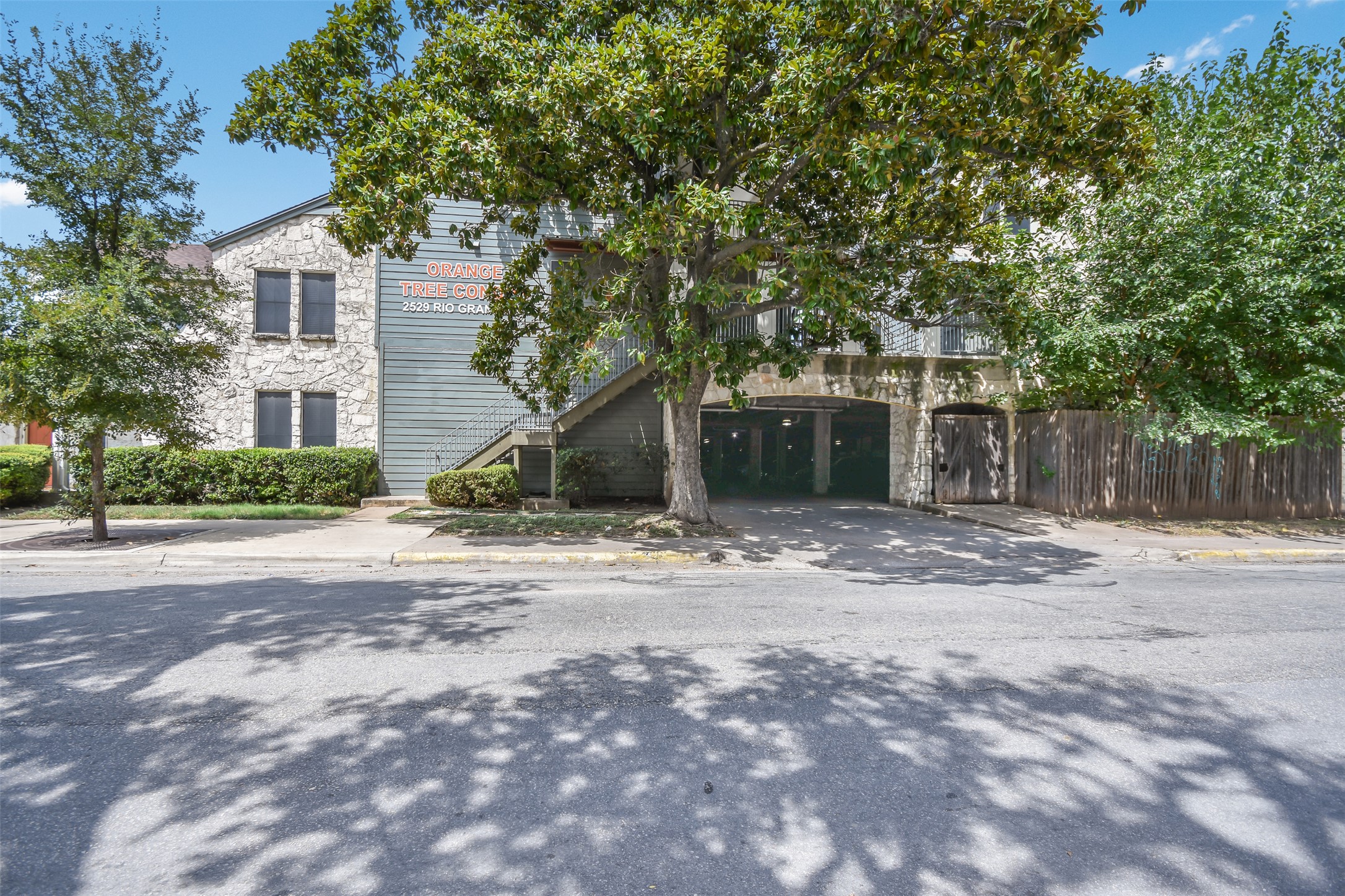 main property photo 27