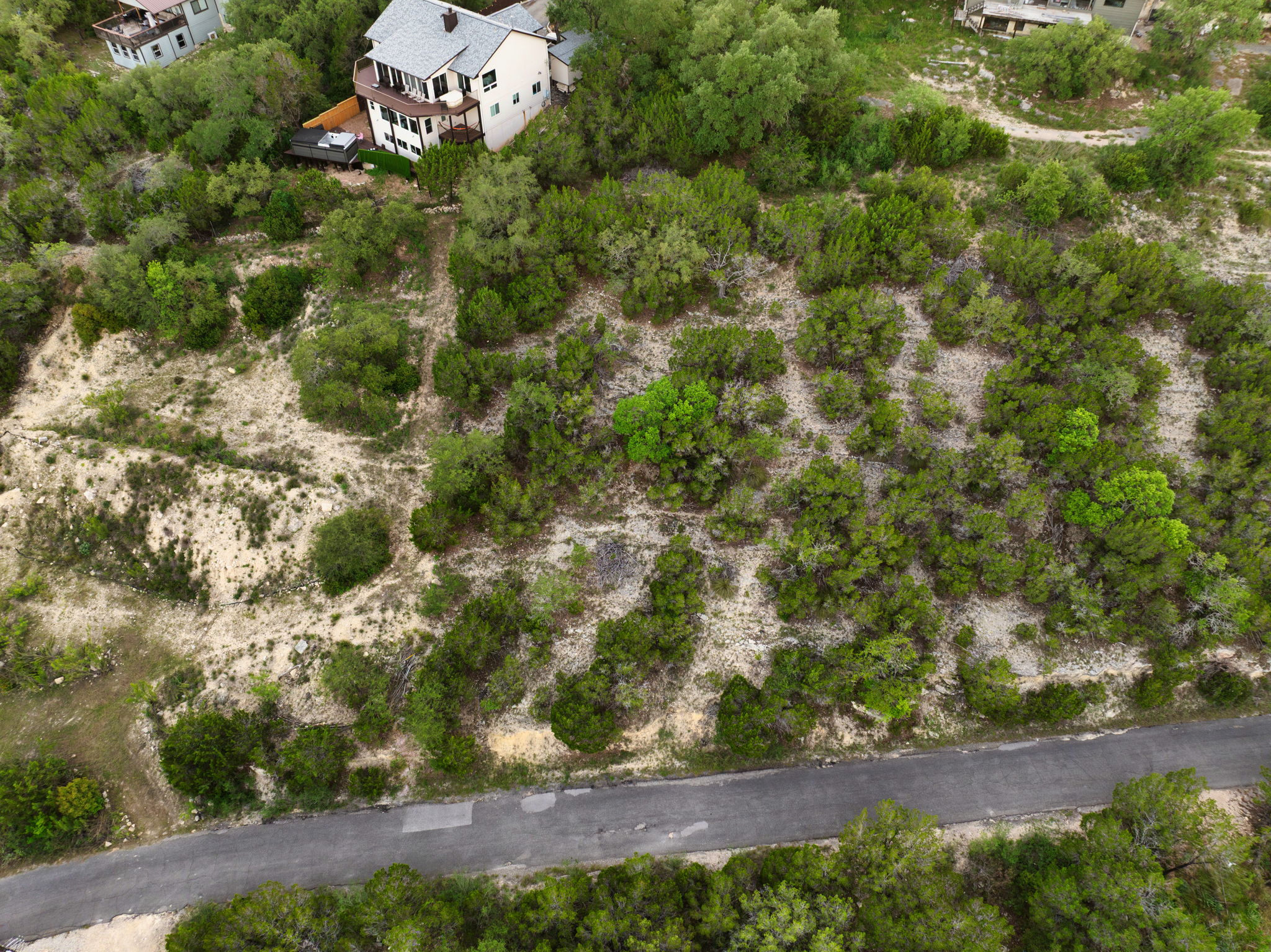 main property photo 10