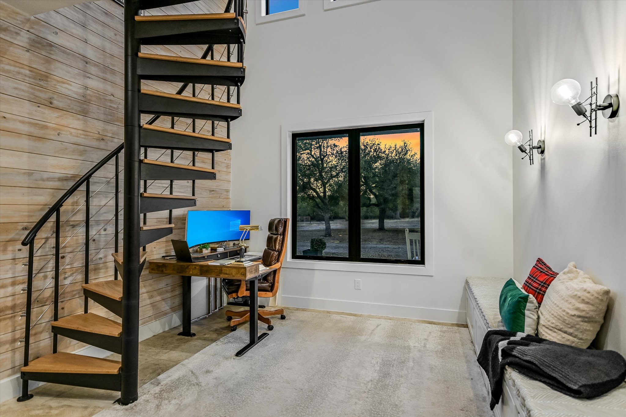 main property photo 31
