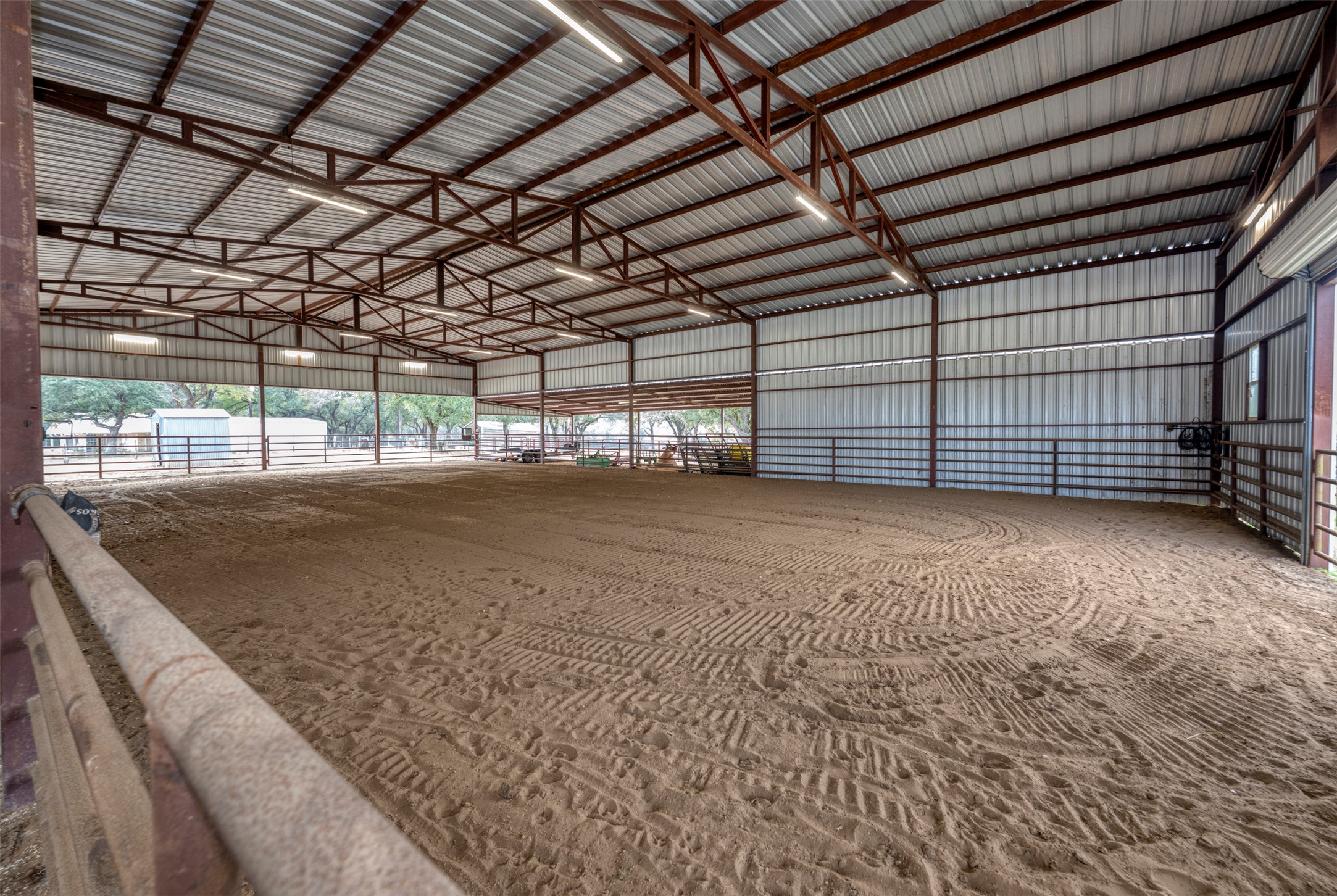 main property photo 24