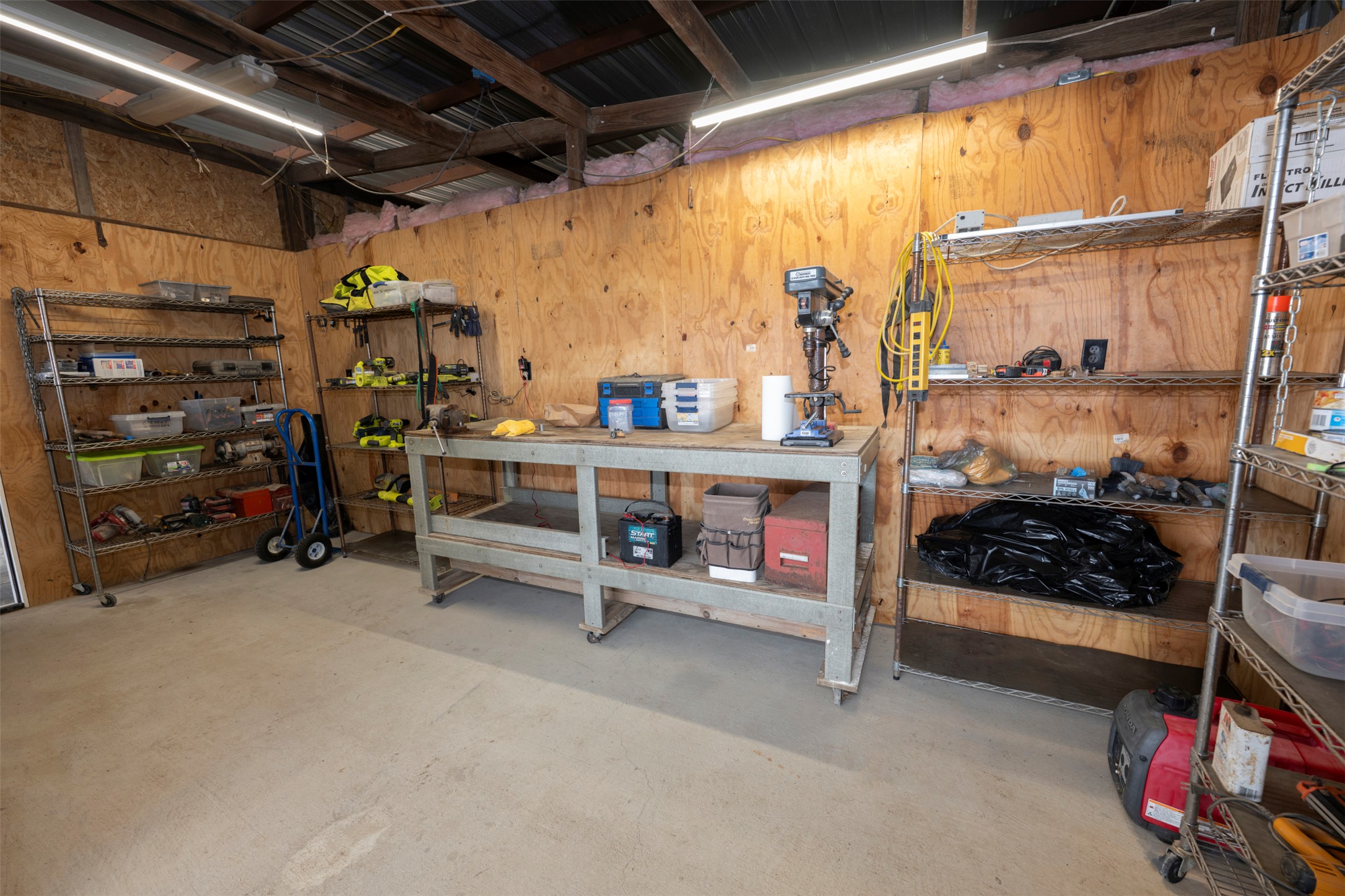main property photo 26
