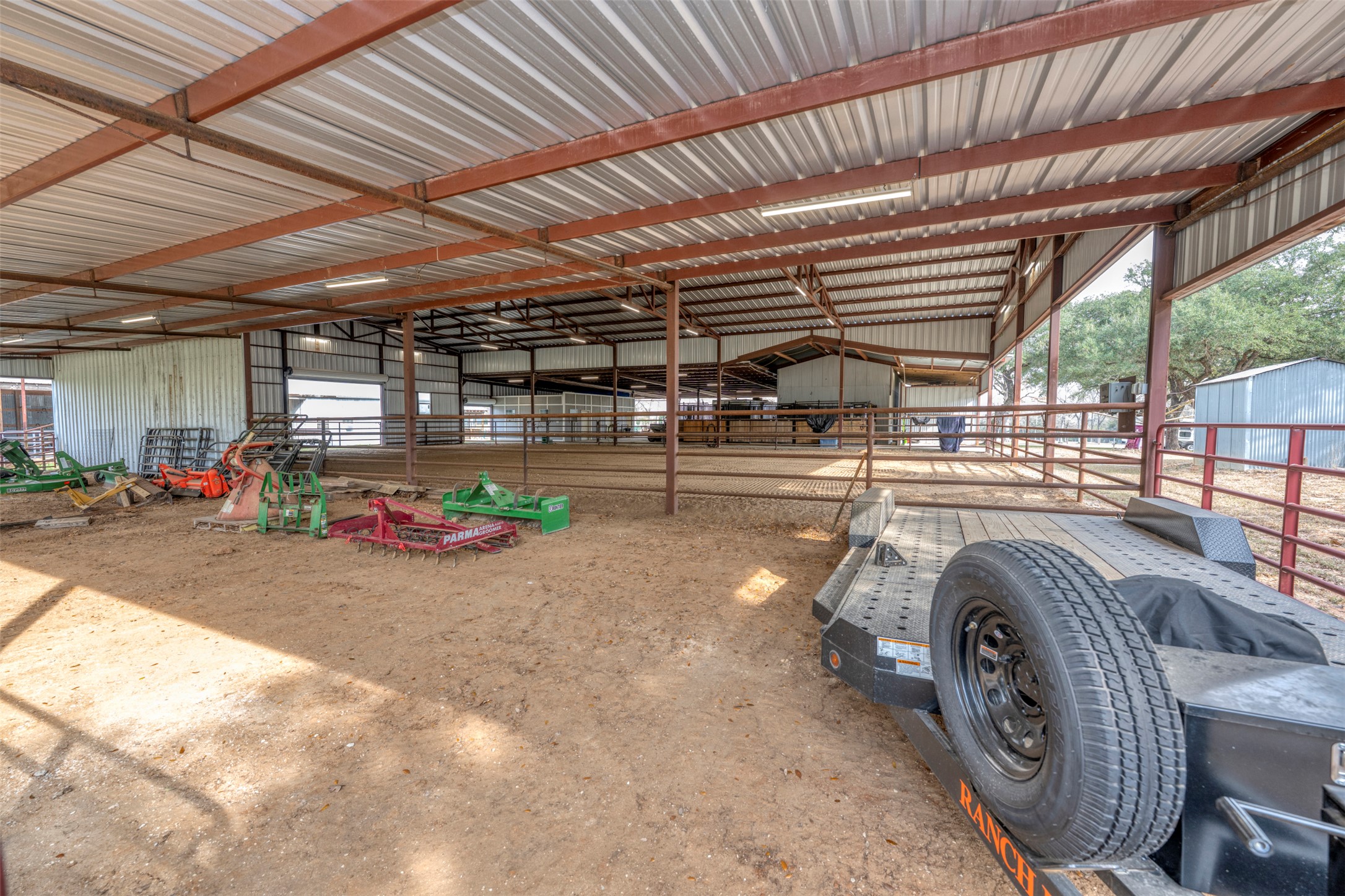 main property photo 30