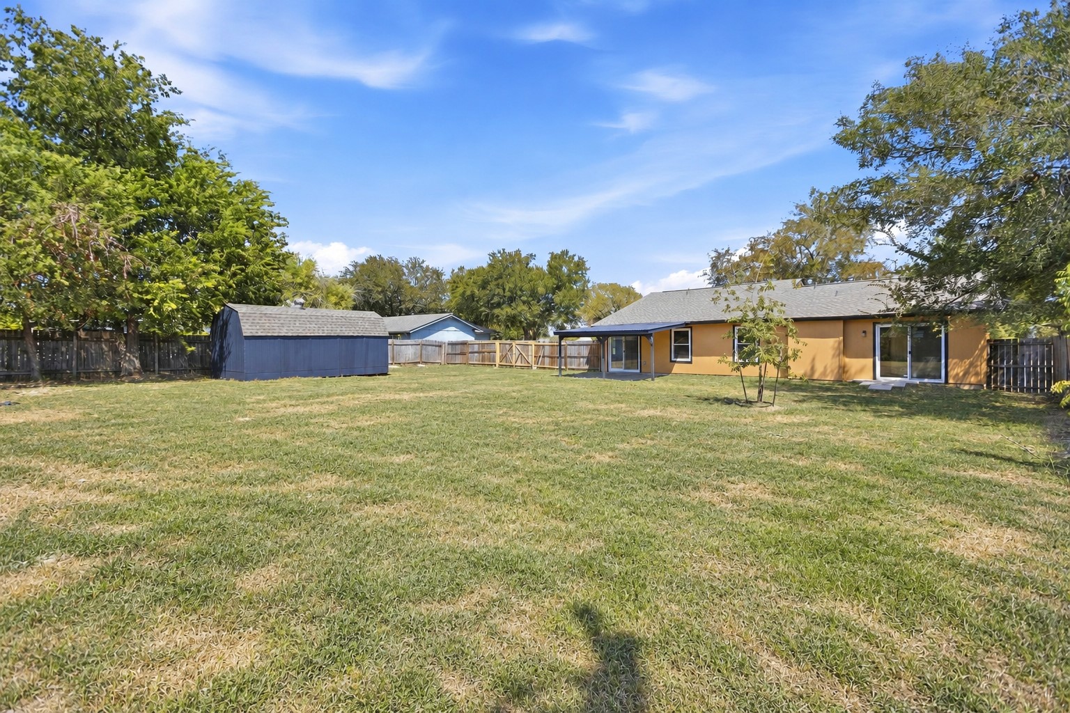 main property photo 33