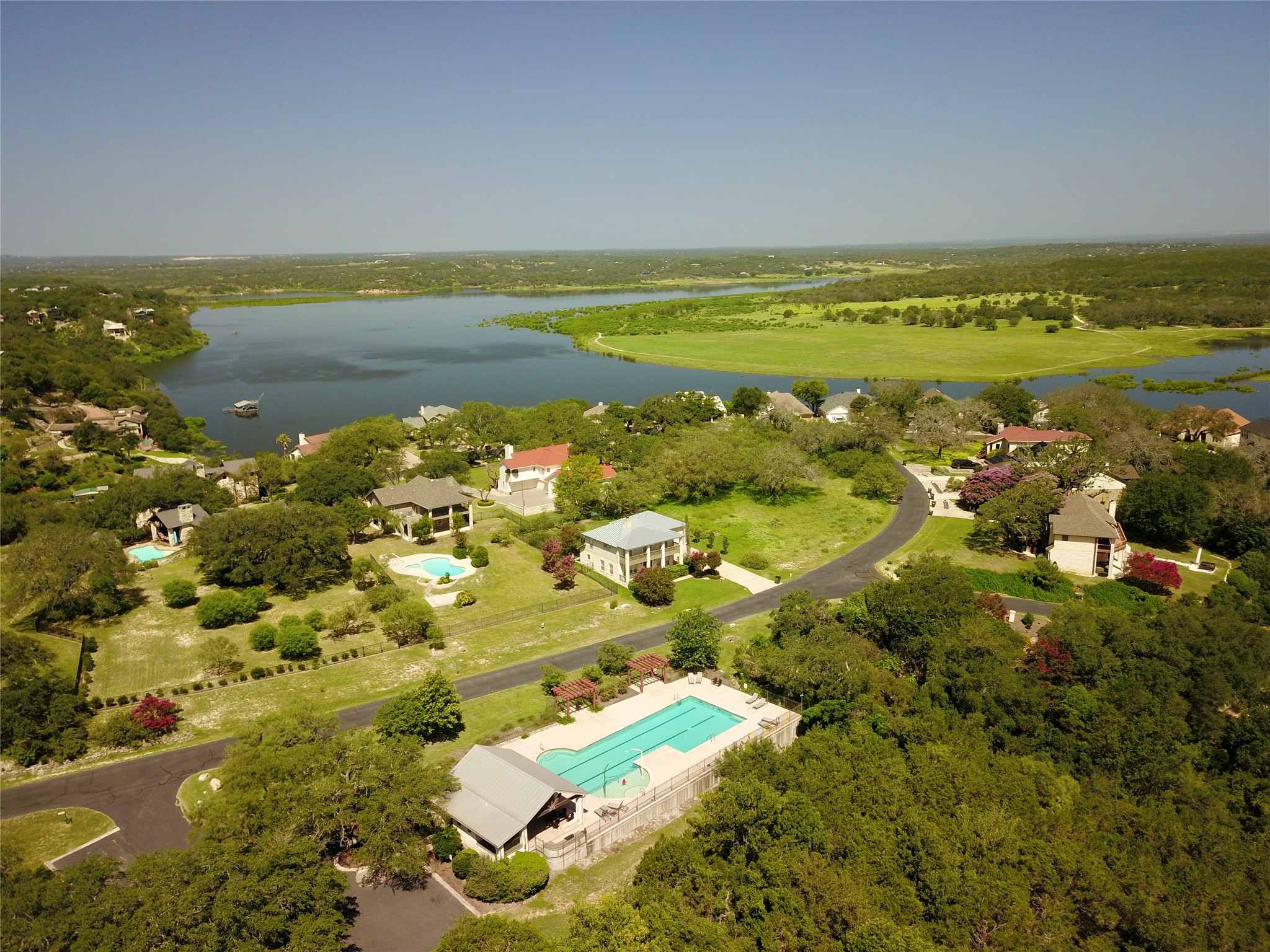 main property photo 11