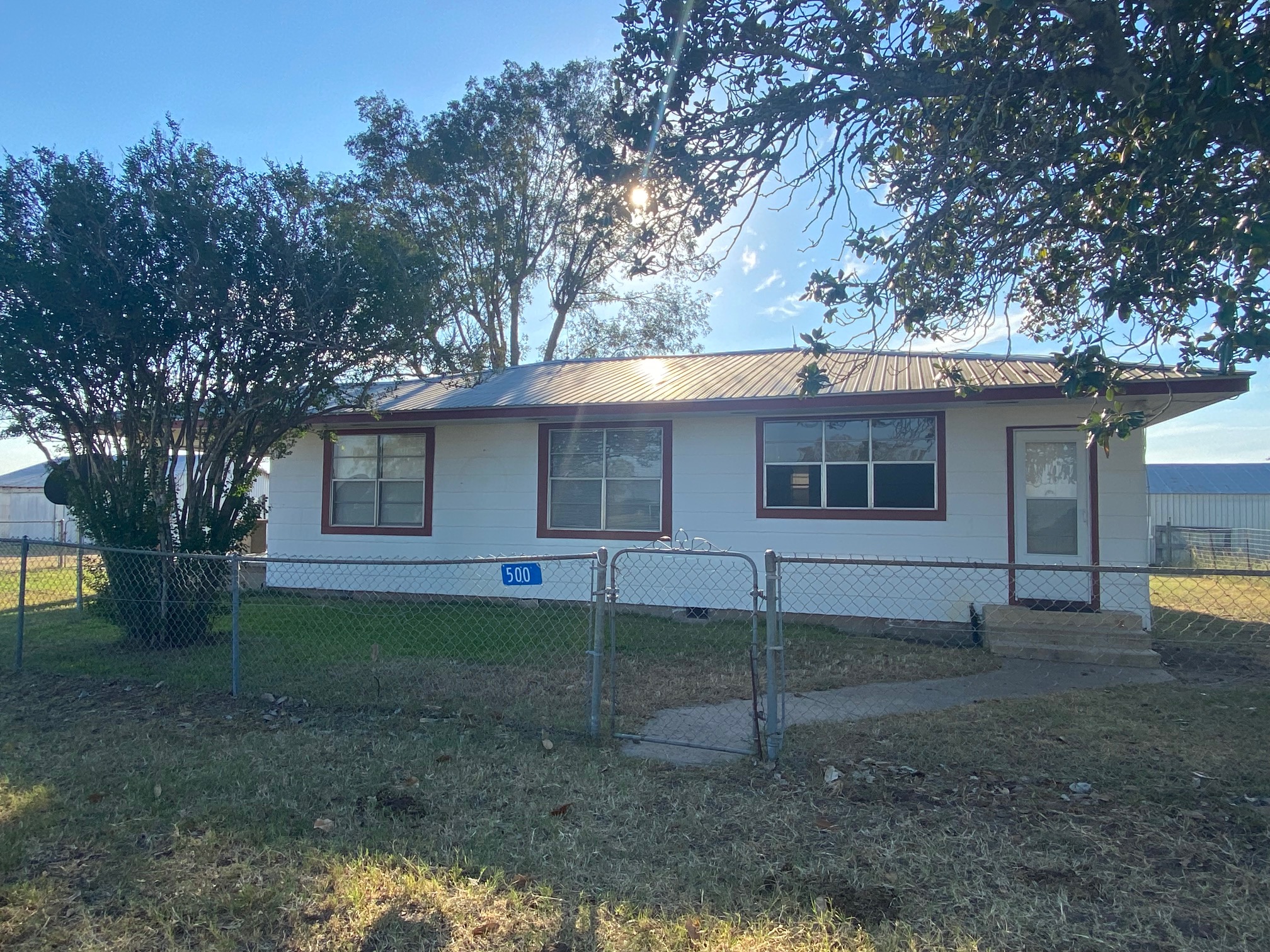 main property photo 17