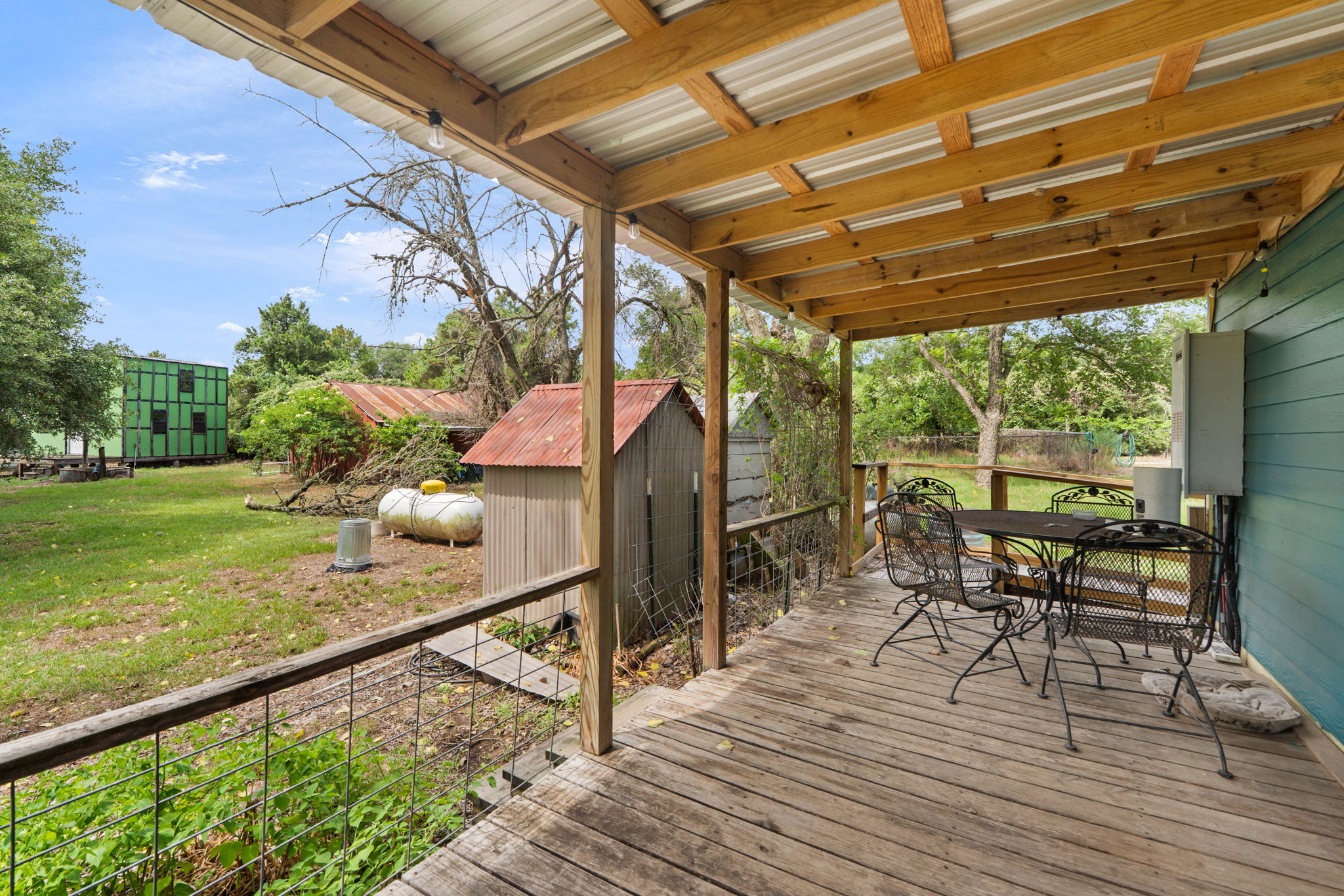 main property photo 12