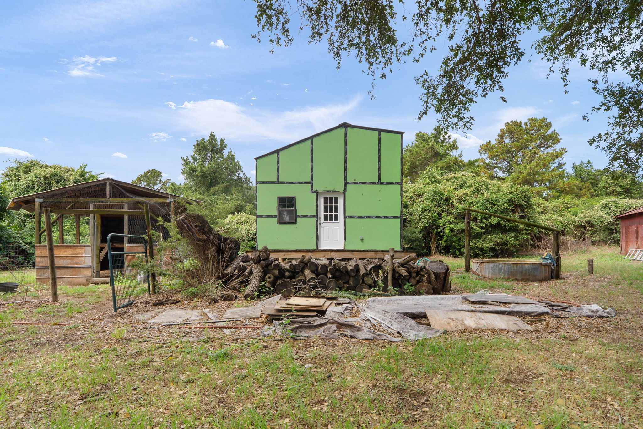main property photo 14
