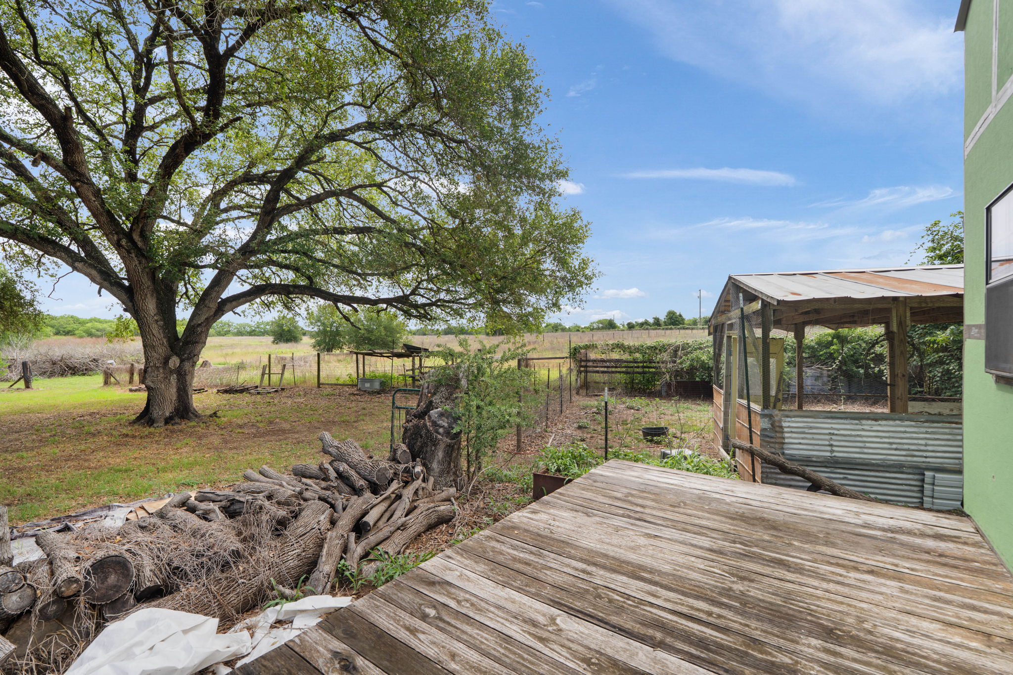 main property photo 18