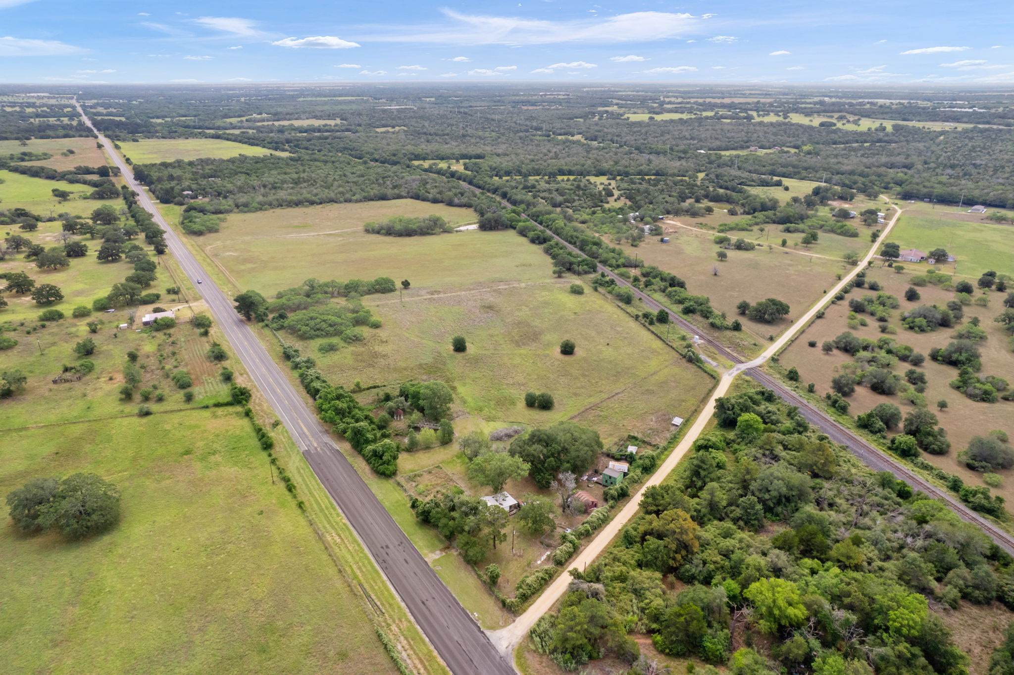 main property photo 23