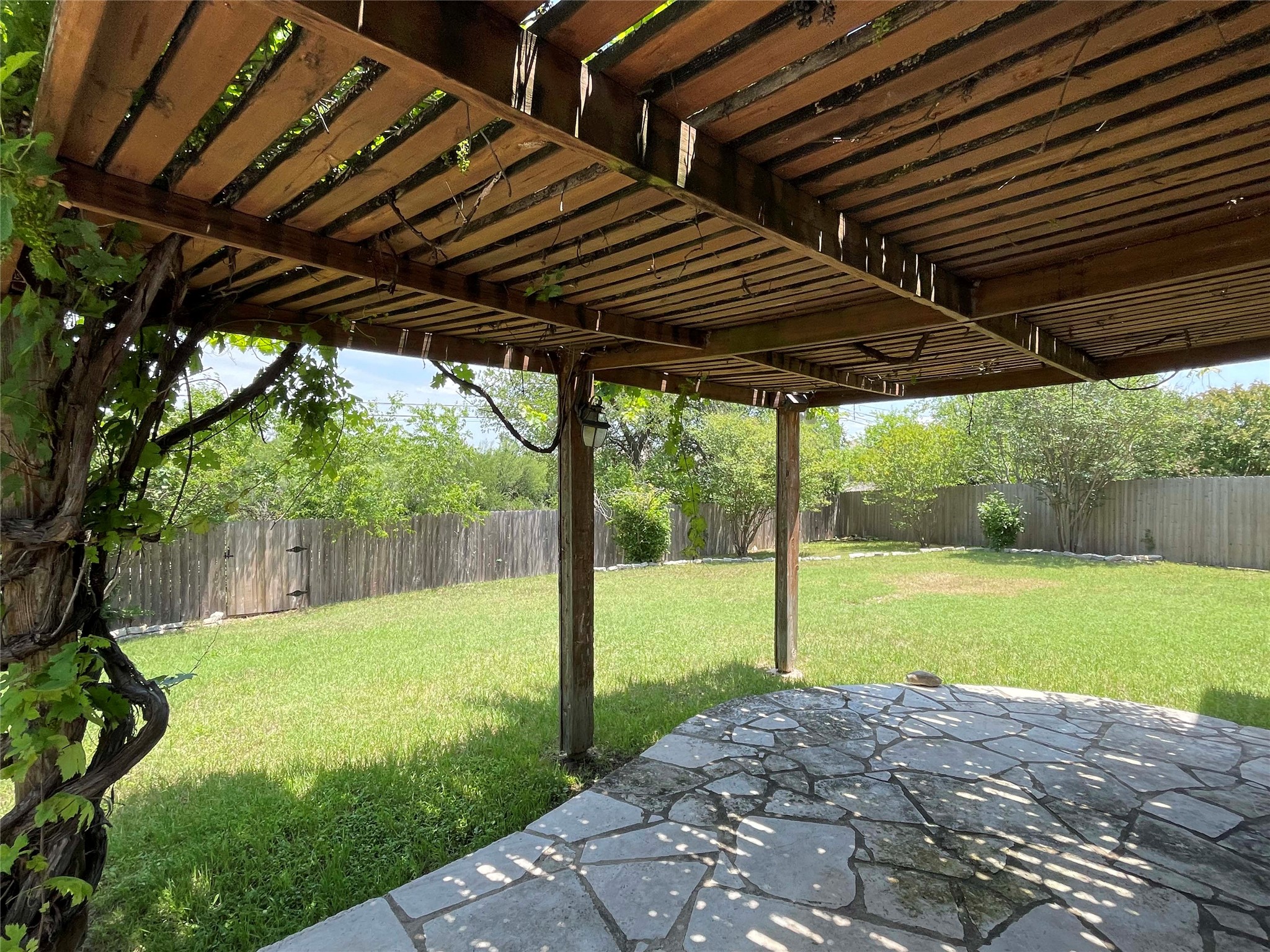 main property photo 29