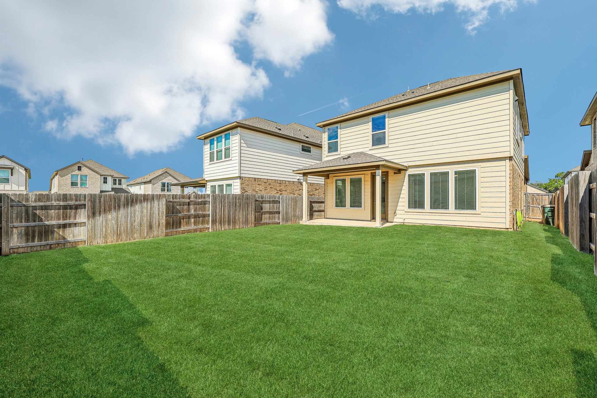 main property photo 33
