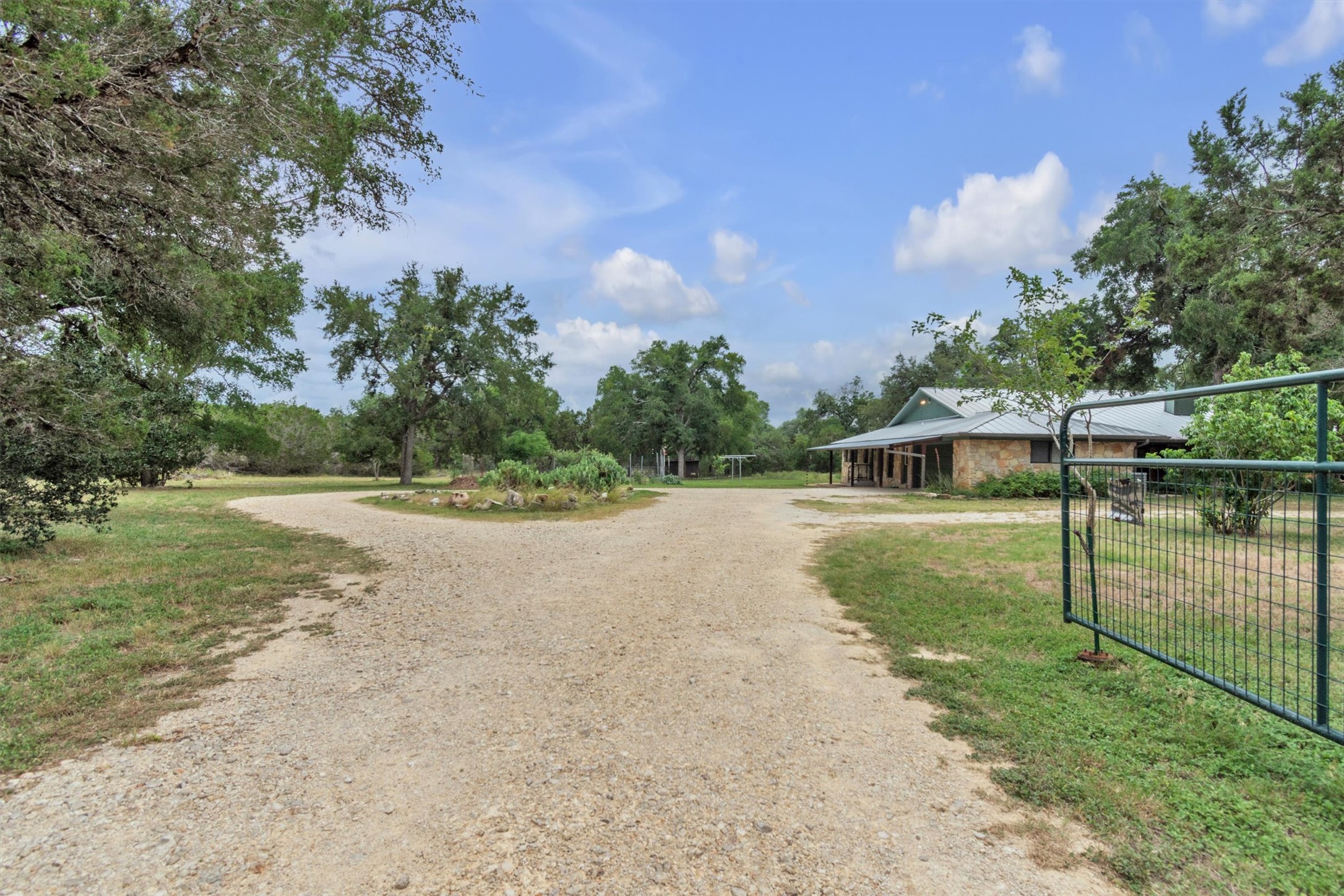 main property photo 22