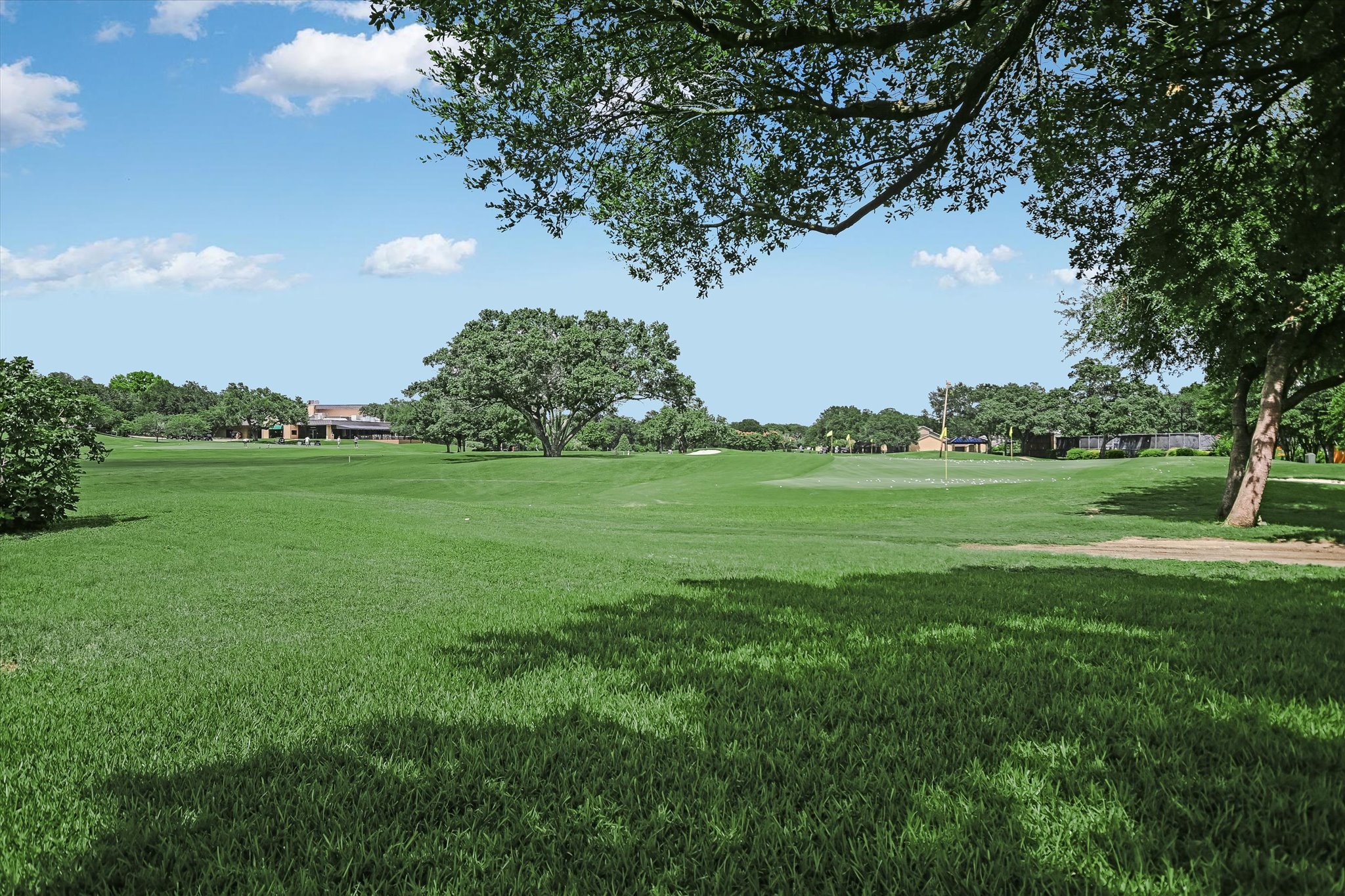 main property photo 15