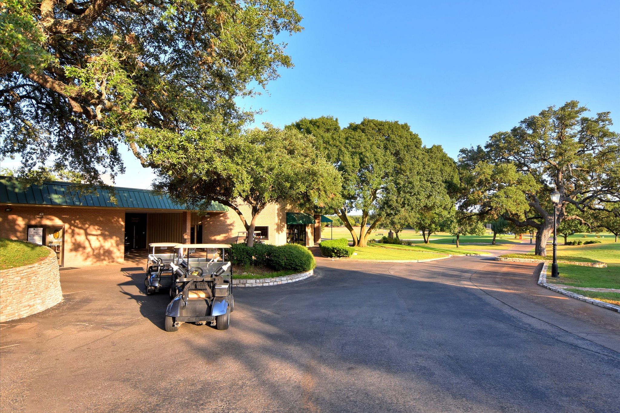 main property photo 19
