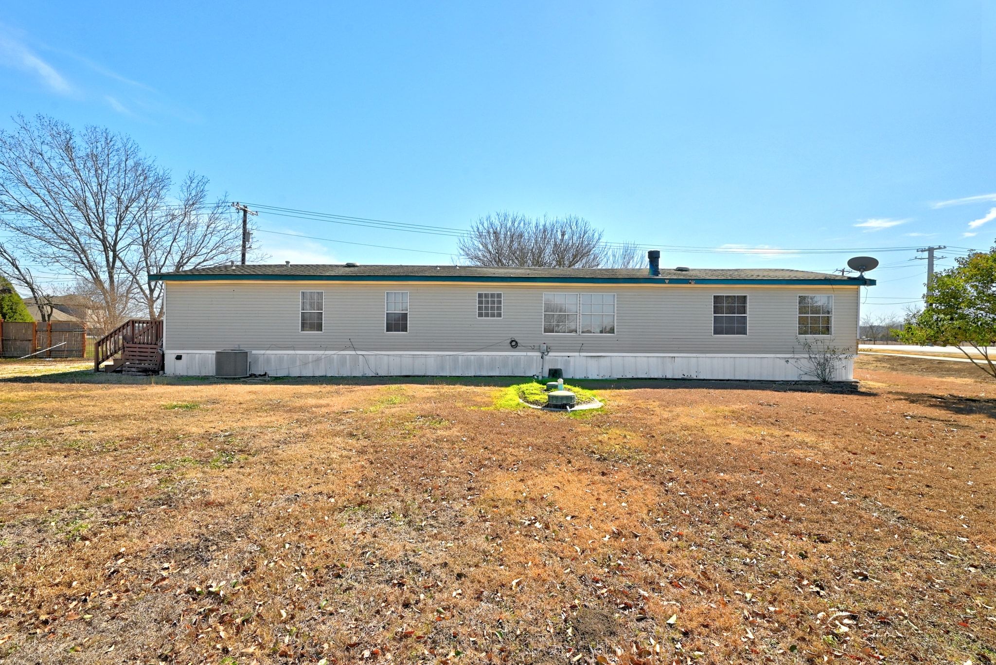 main property photo 14