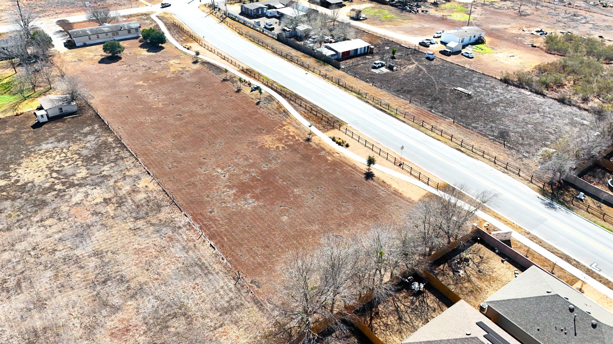 main property photo 35