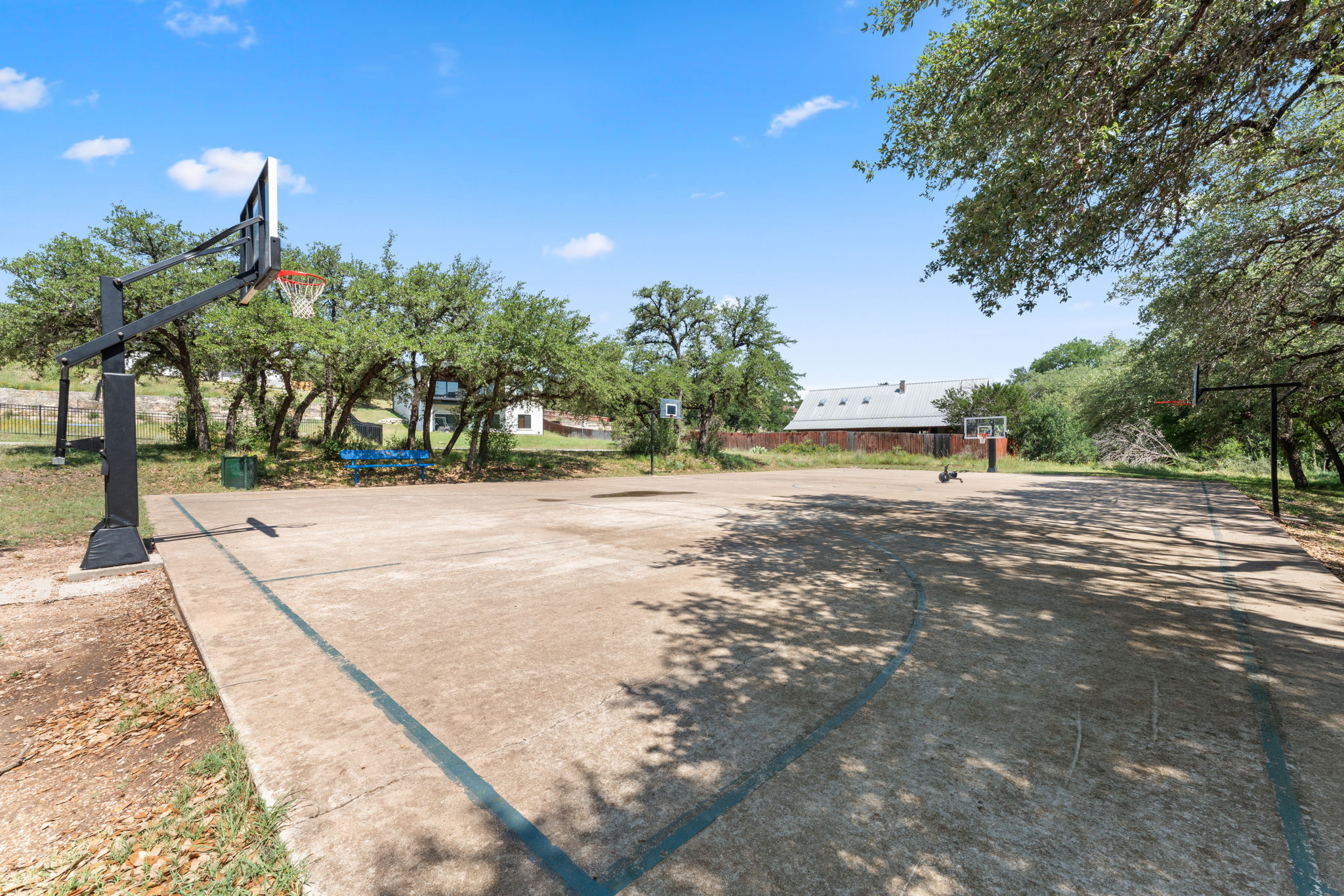 main property photo 33