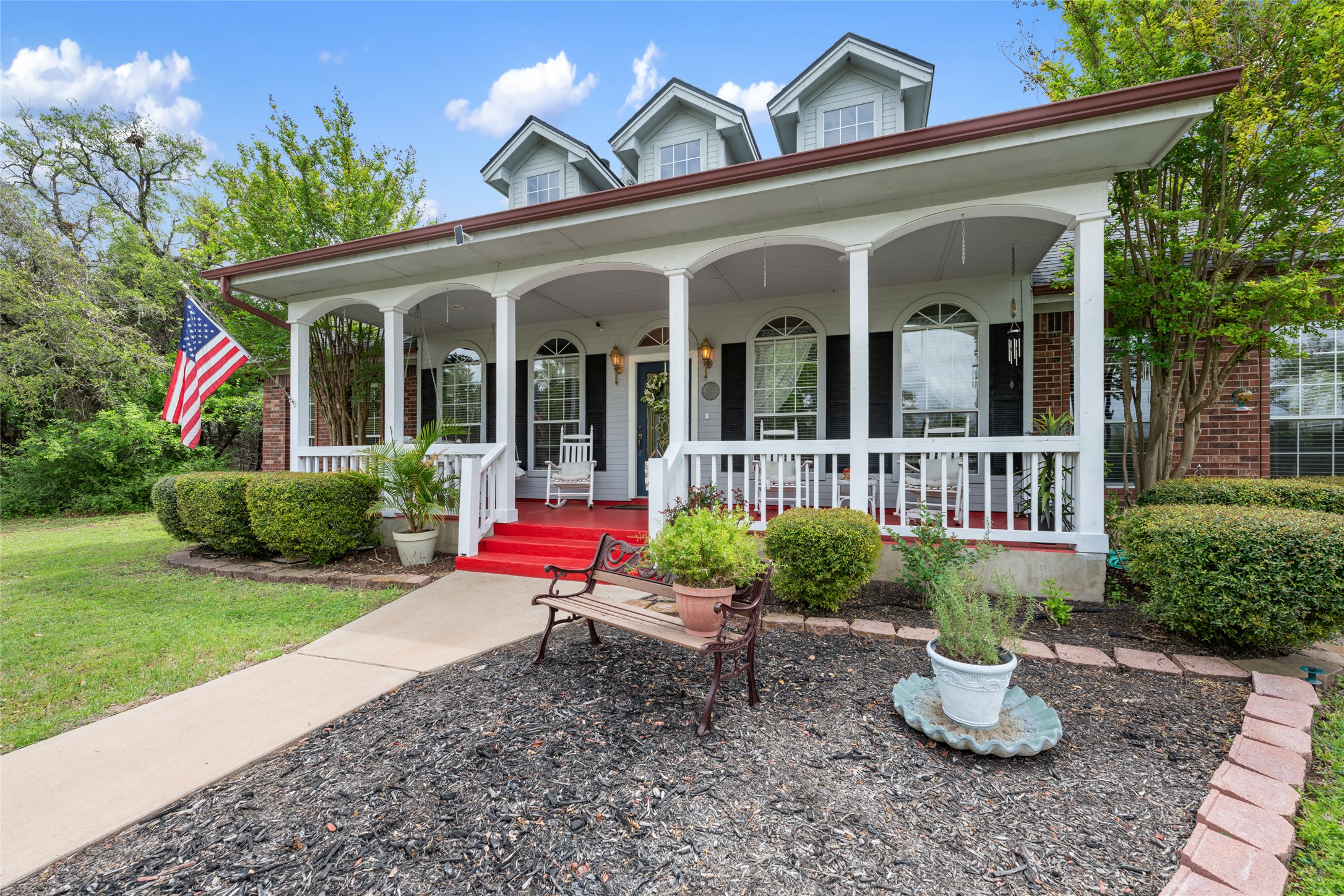 main property photo 2