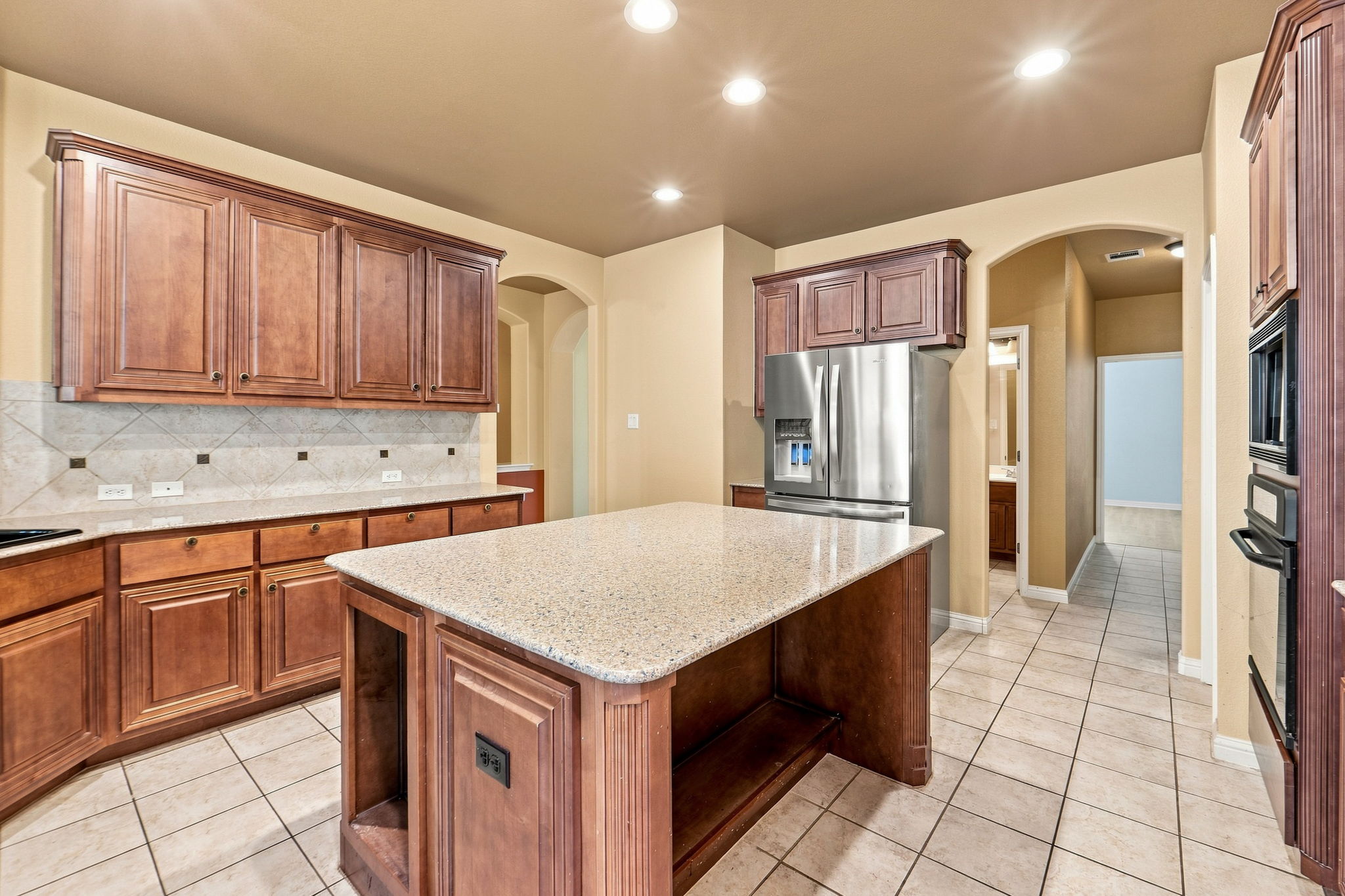main property photo 10