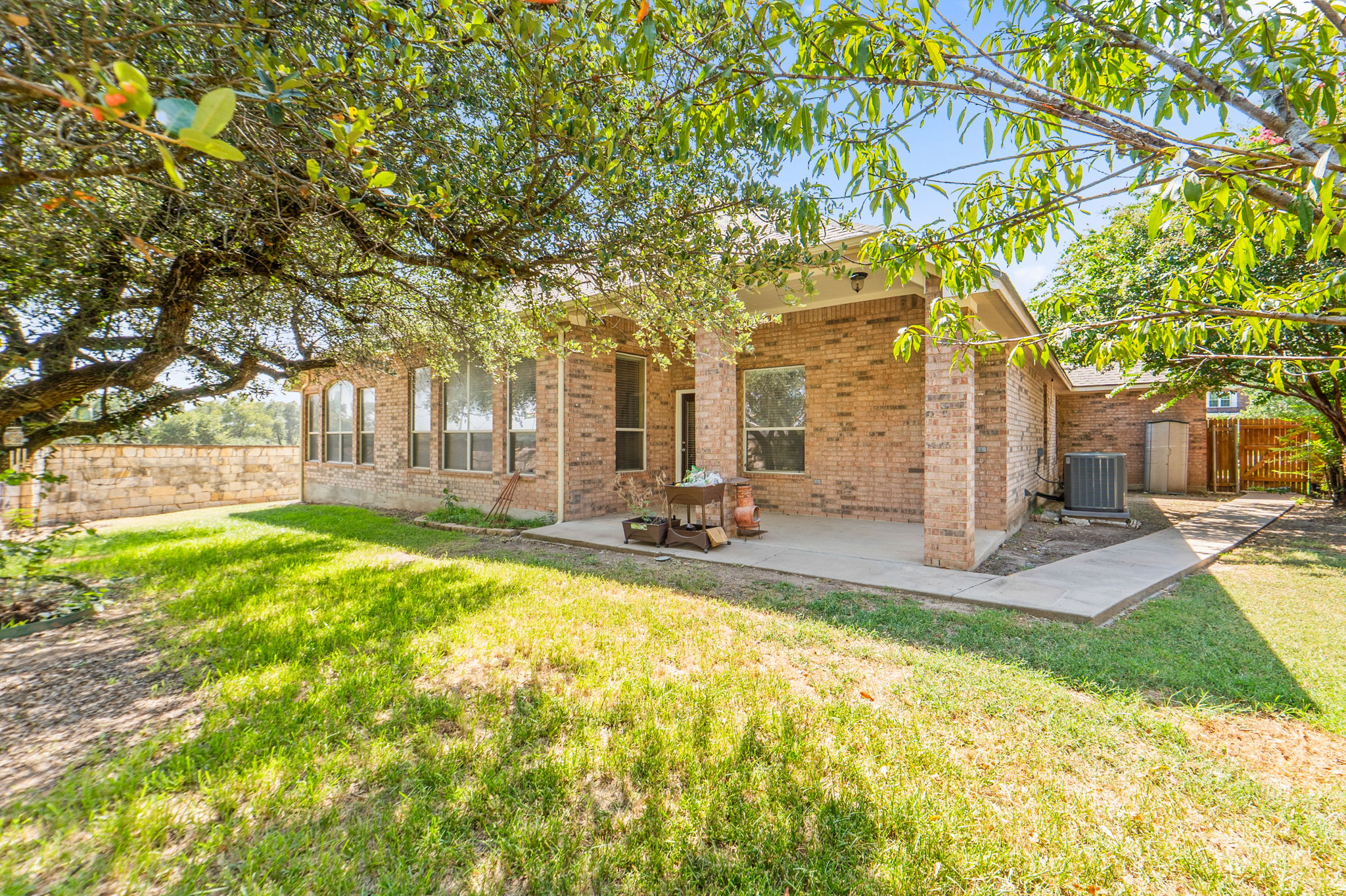 main property photo 39