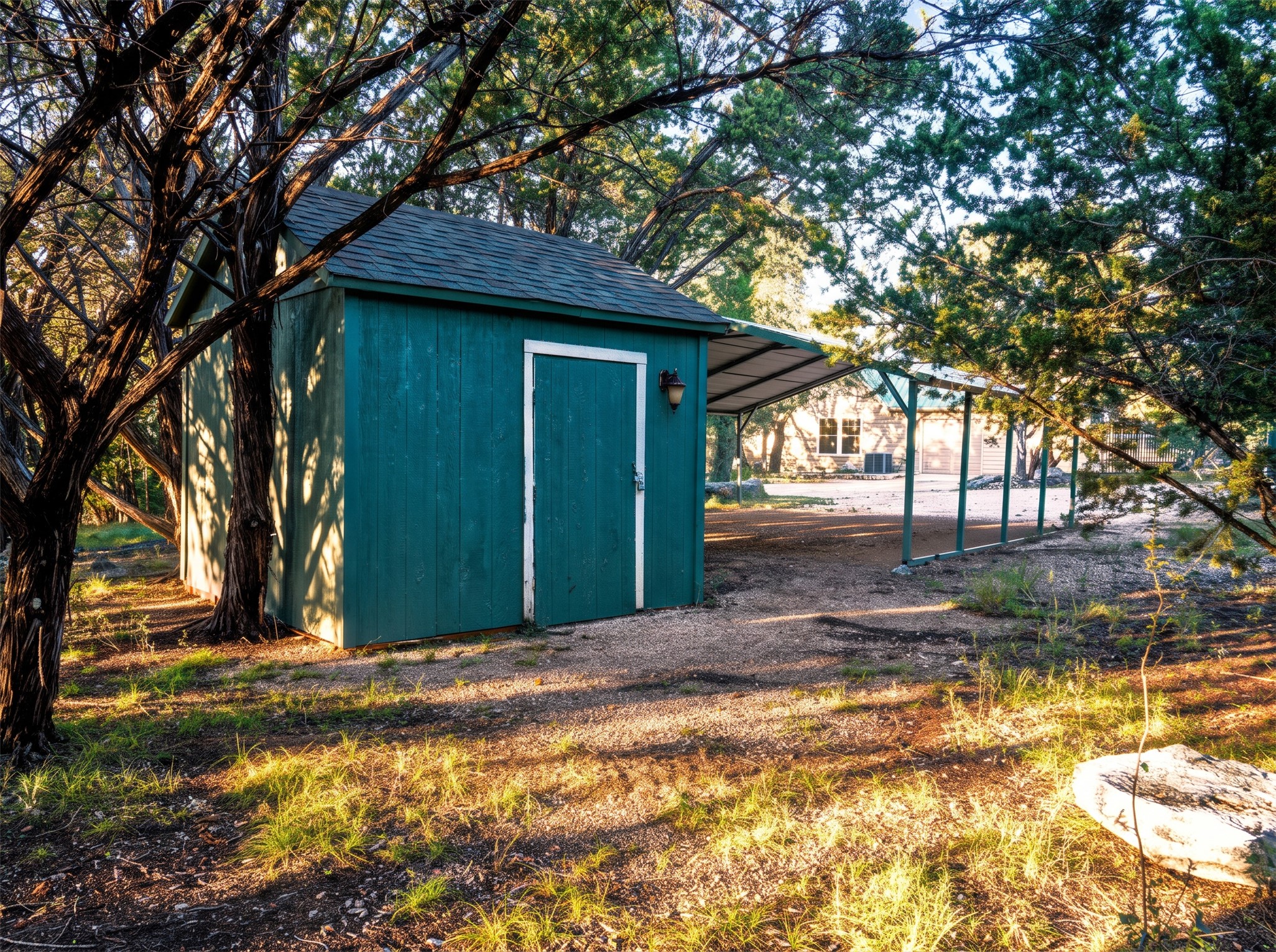 main property photo 37