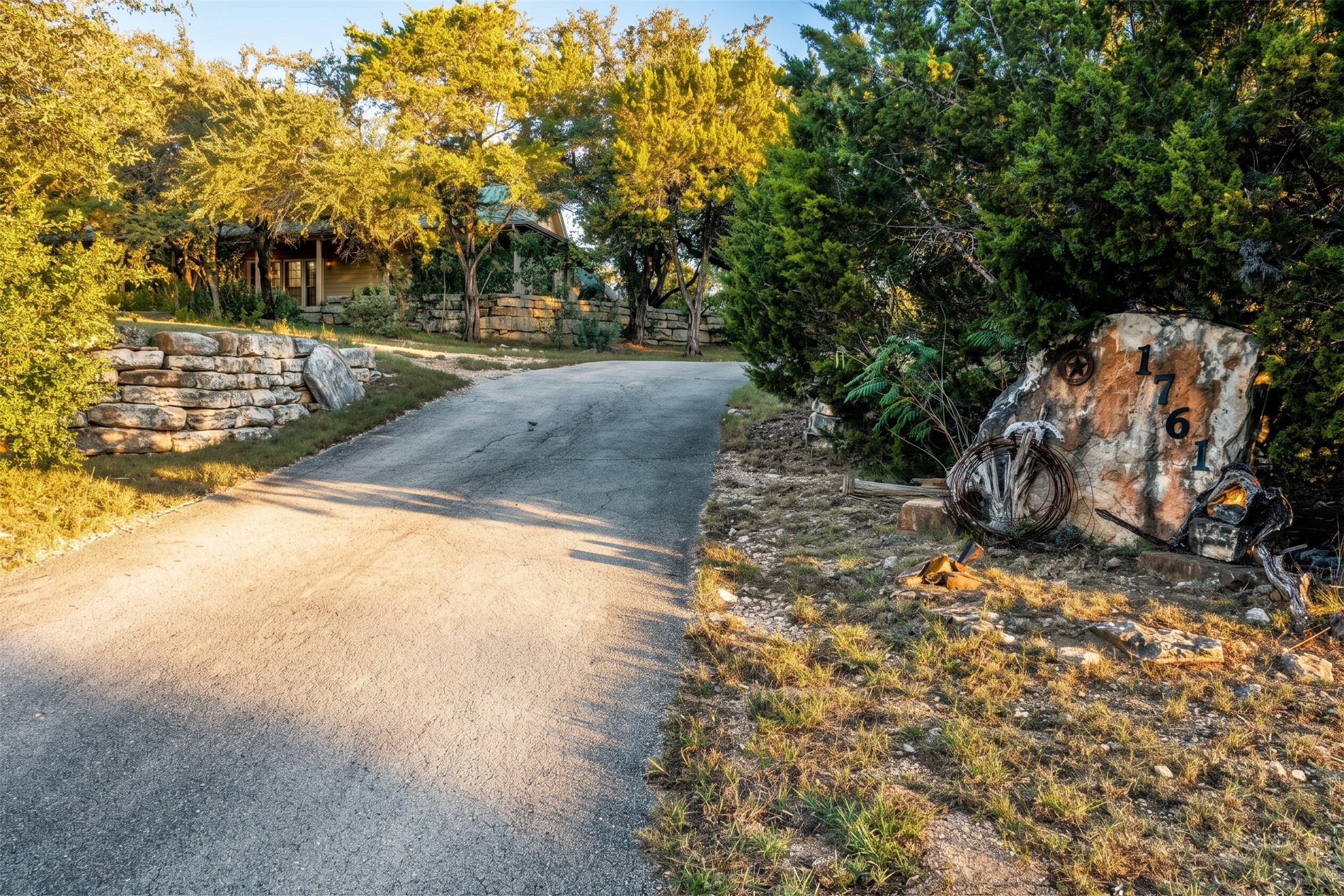 main property photo 38