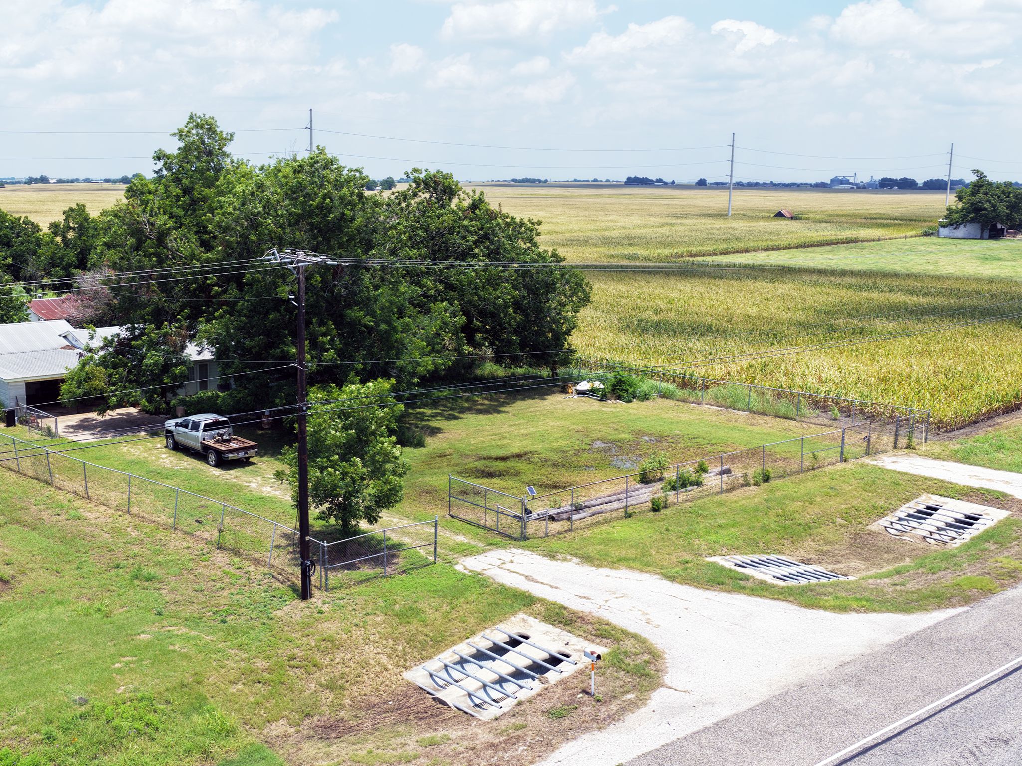main property photo 10