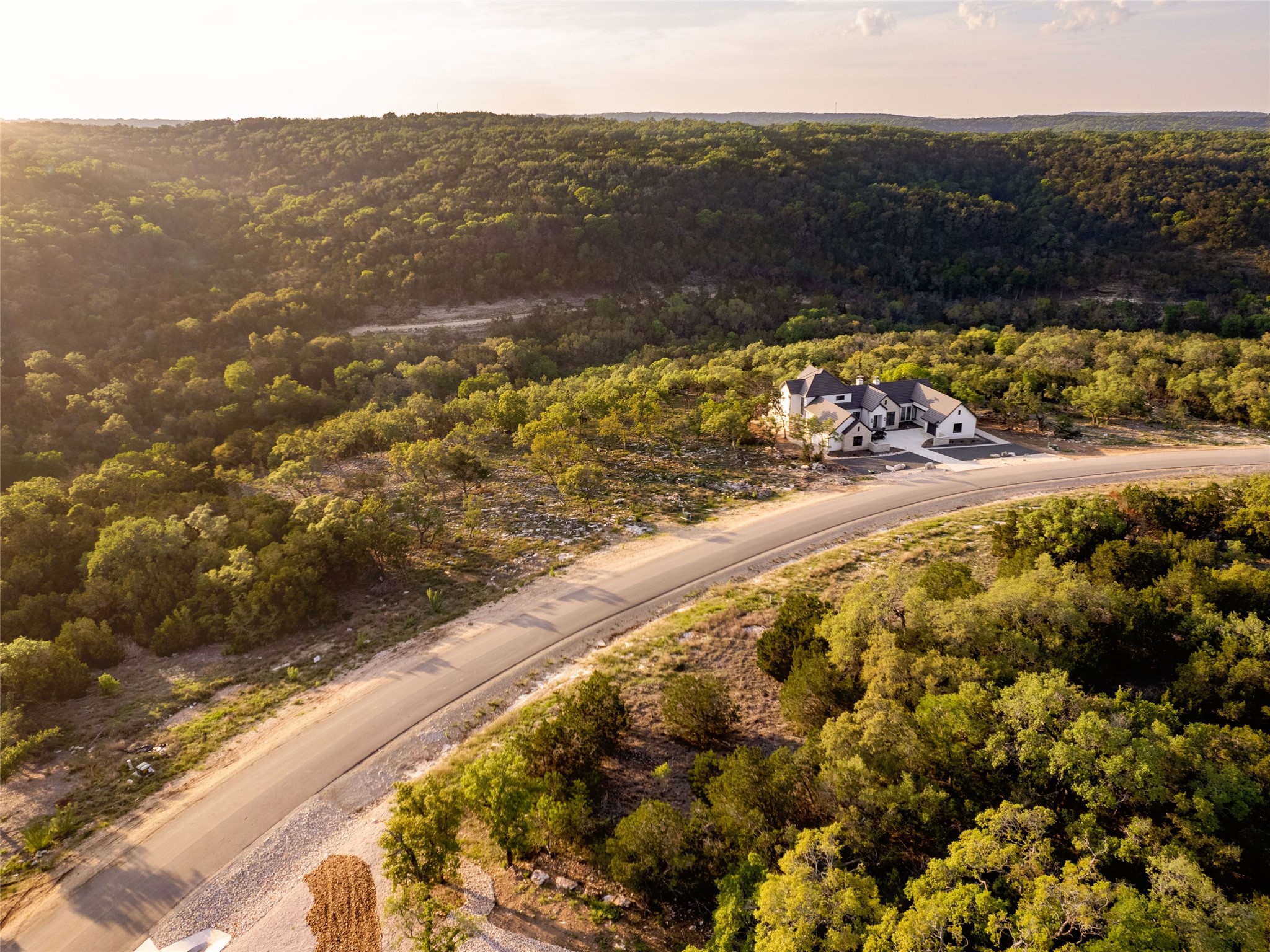 main property photo 16