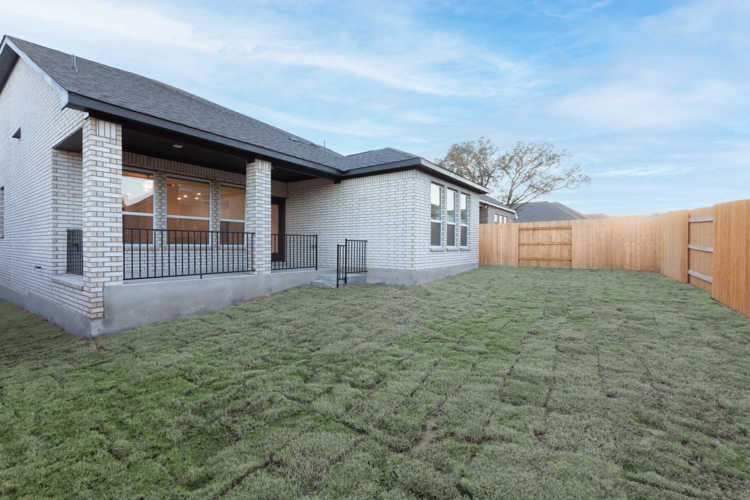 main property photo 20
