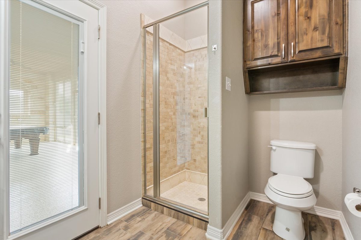 main property photo 38