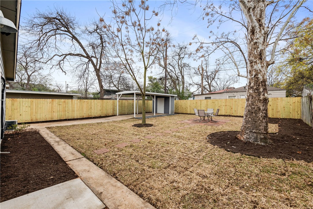 main property photo 33