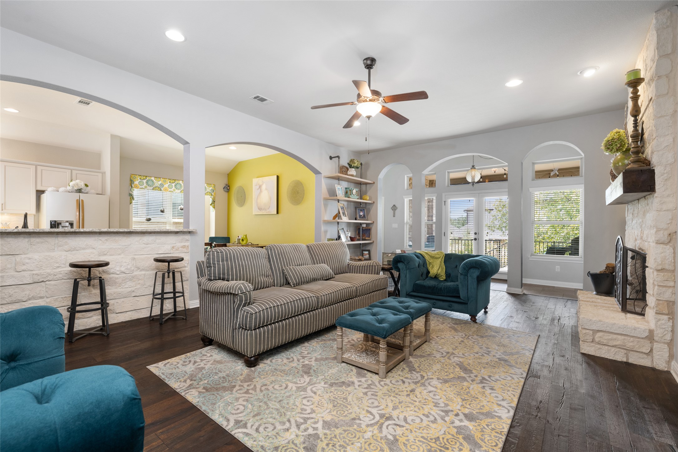 main property photo 6