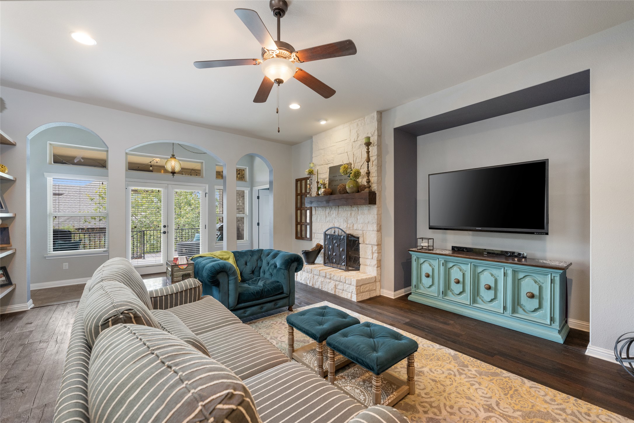 main property photo 9