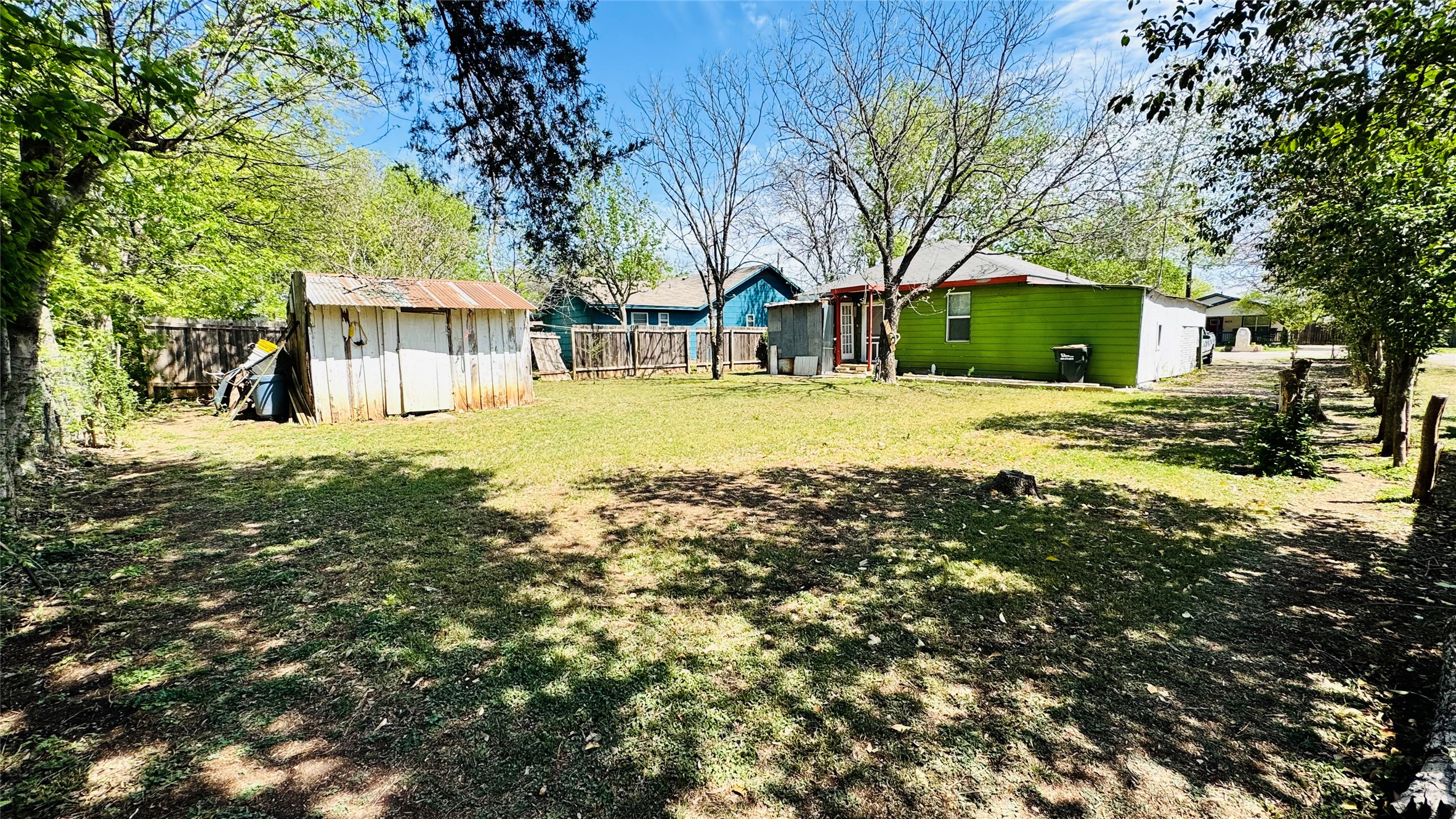 main property photo 12