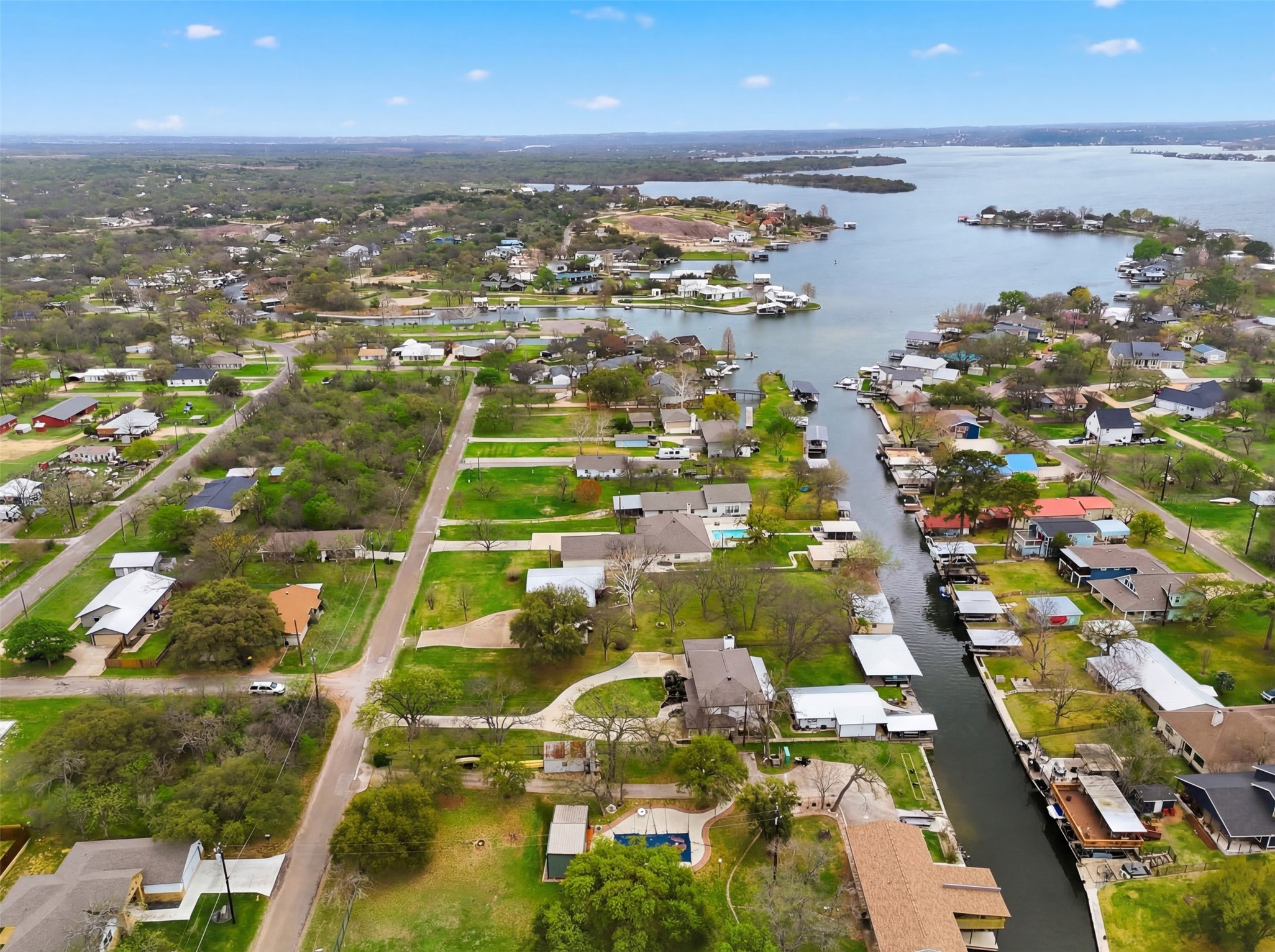 main property photo 39